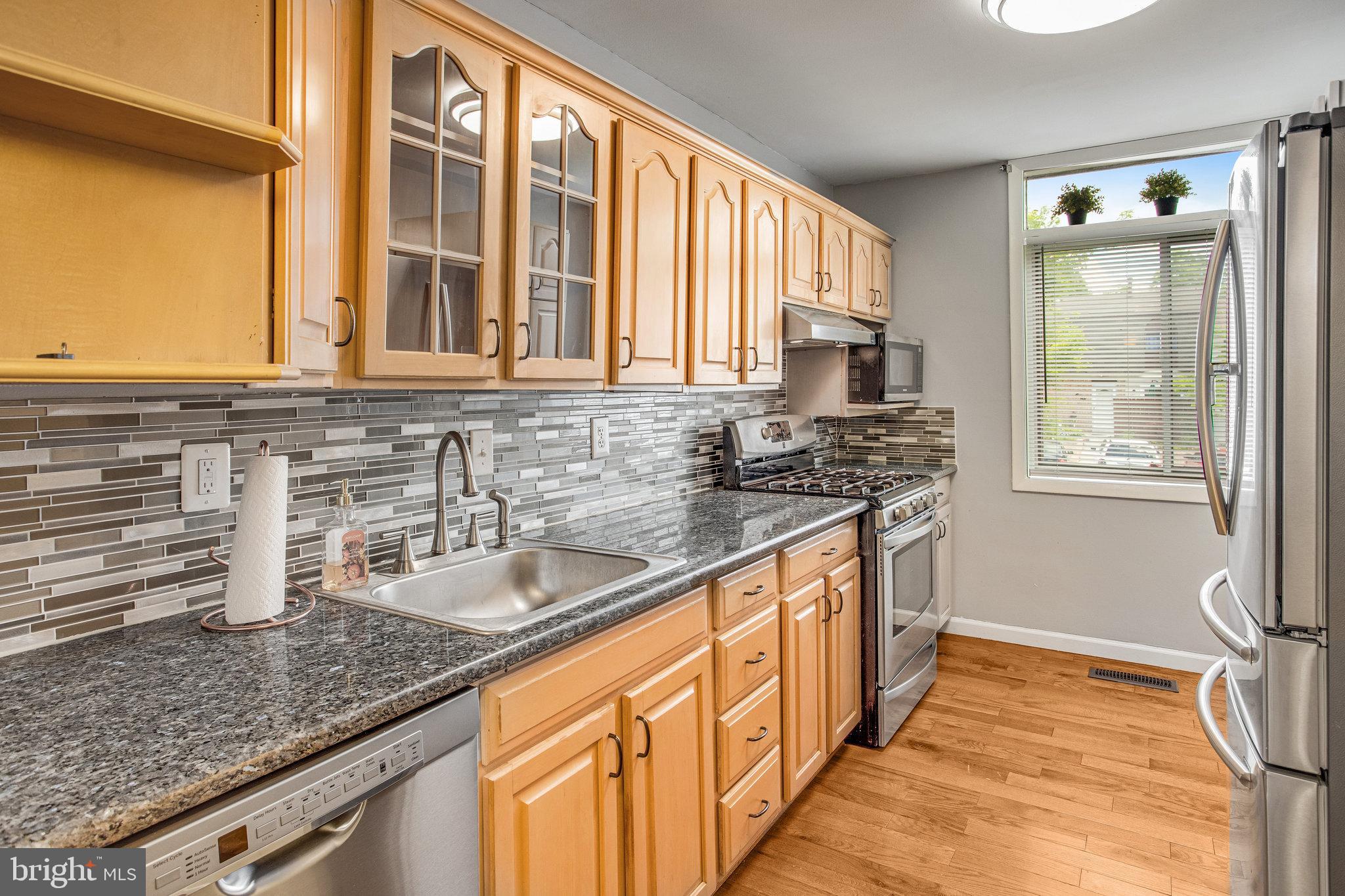 LAKE RIDGE - Residential