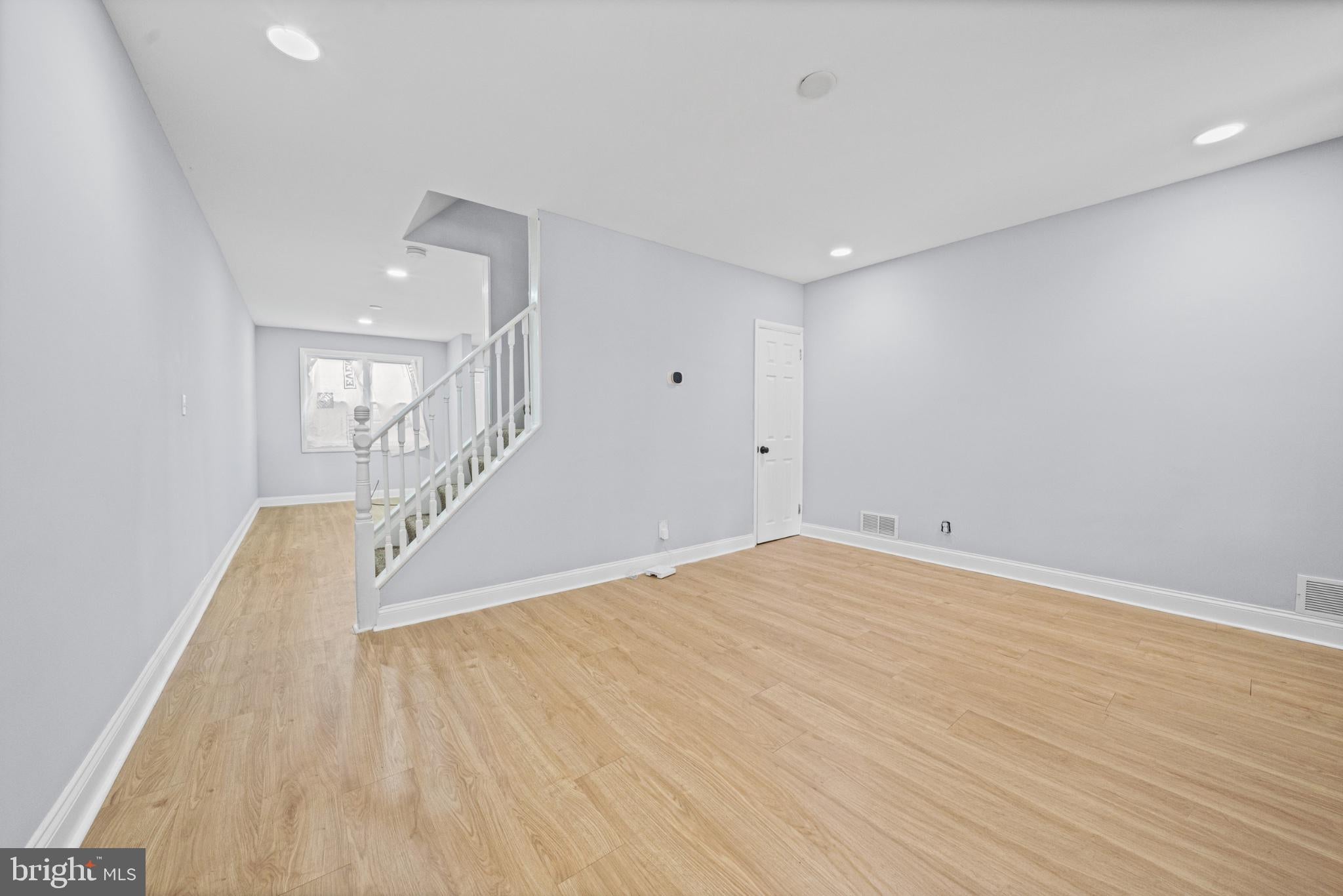 1150 MONROE