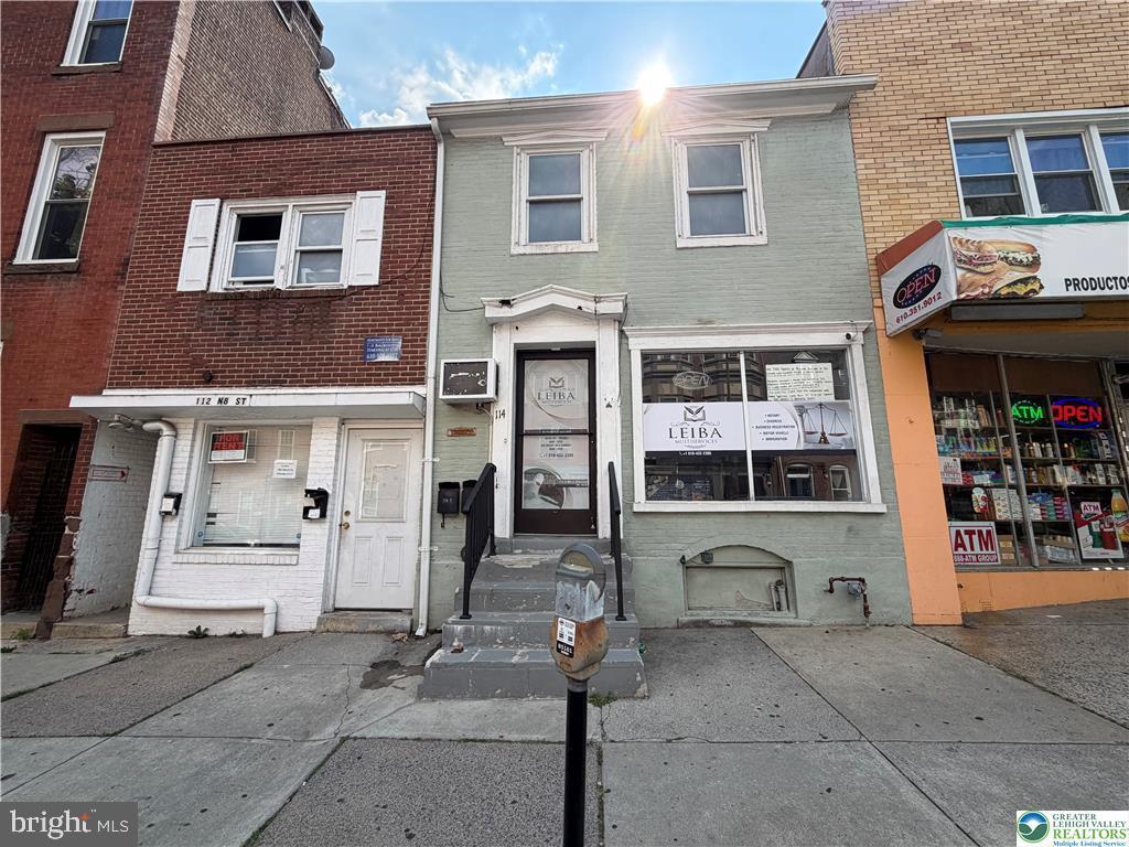 112 N 8TH ST 114