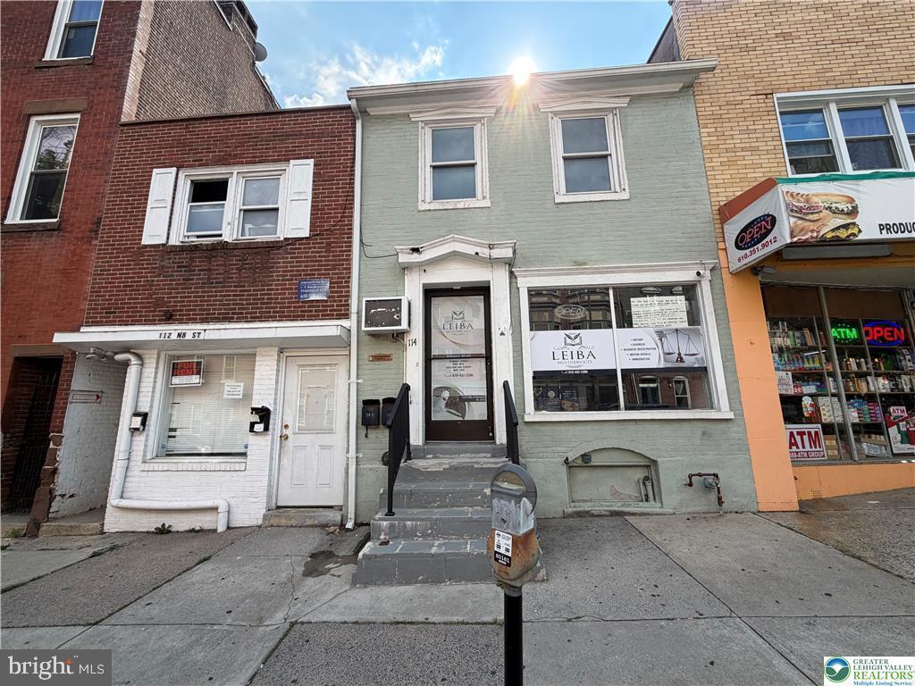 112 N 8TH ST 114