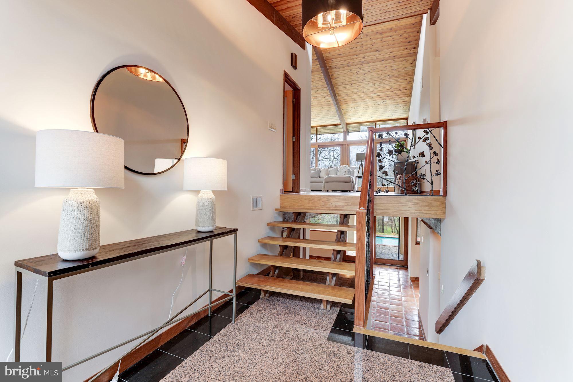 ROCKY RUN - Residential