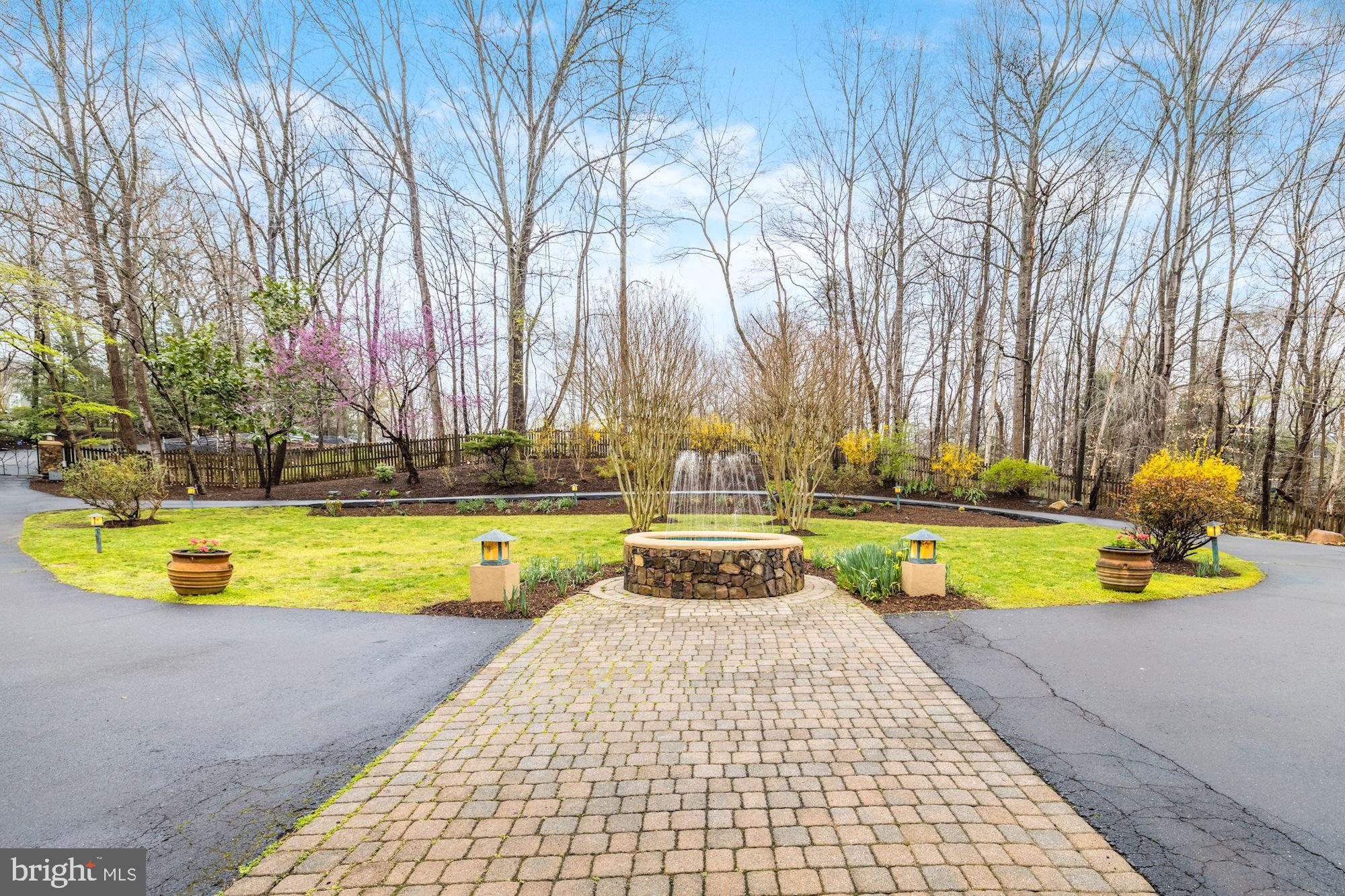 ROCKY RUN - Residential