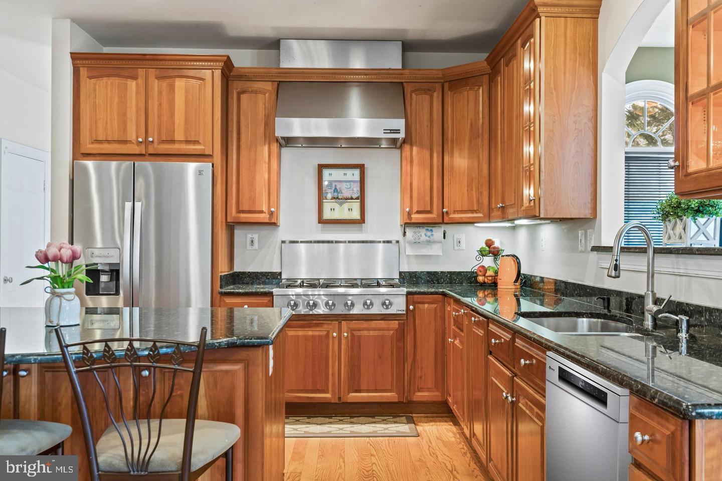 ANNANDALE OAKS - Residential