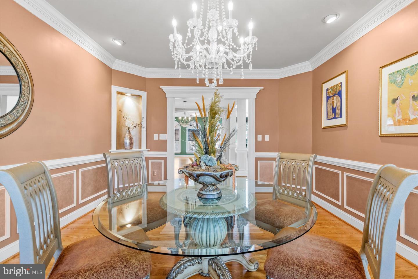 ANNANDALE OAKS - Residential