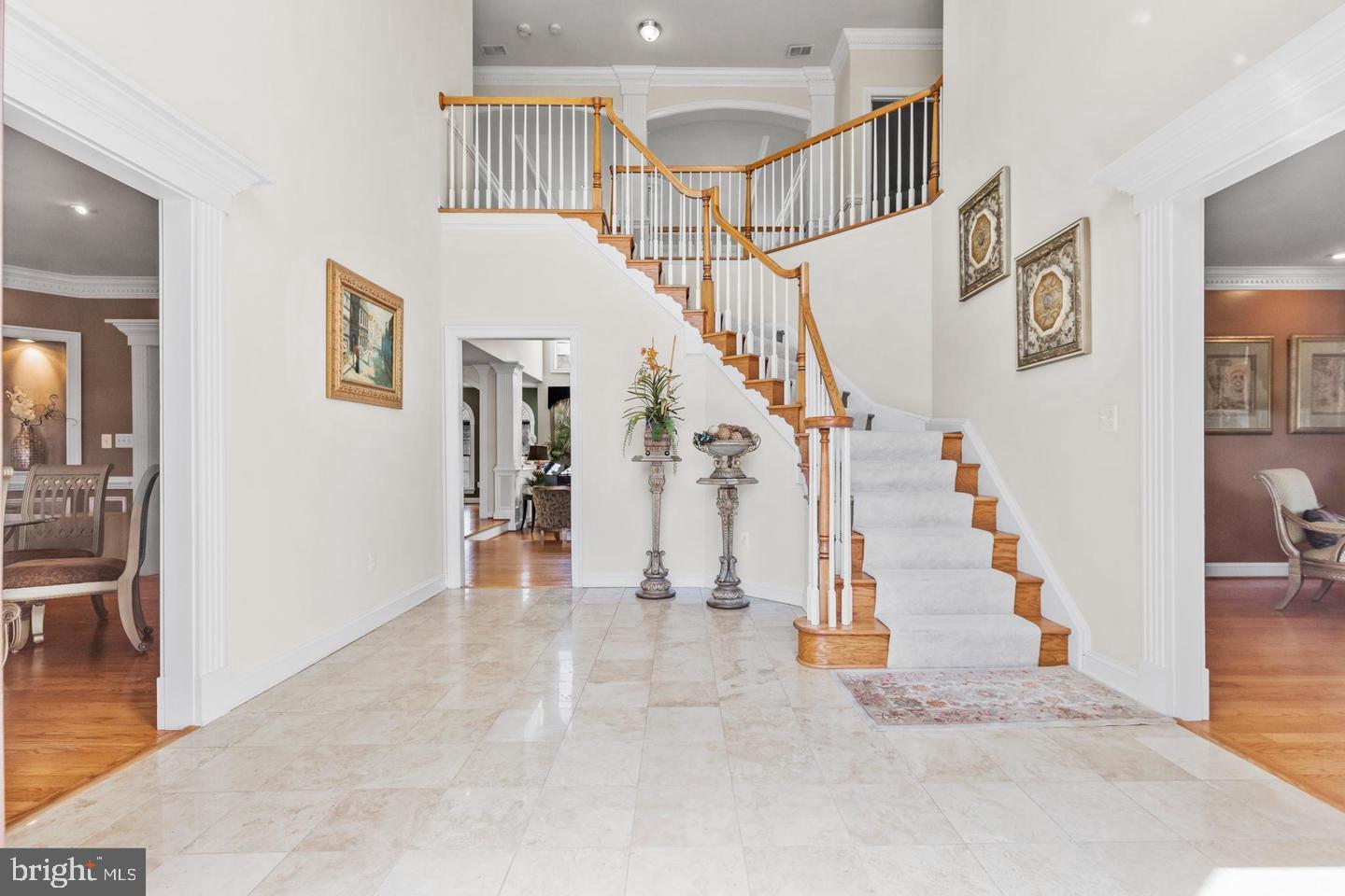 ANNANDALE OAKS - Residential