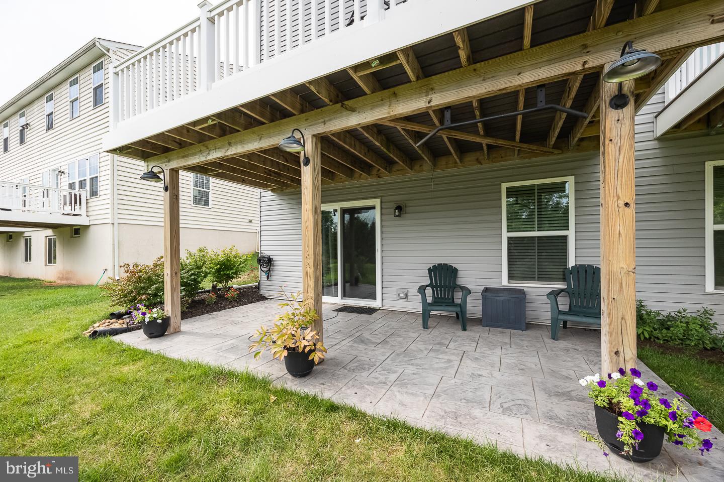 MONTGOMERY VIEW - Residential