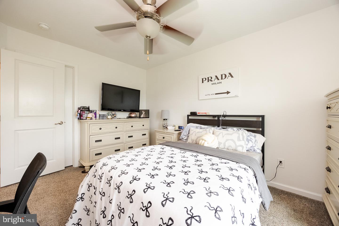 MONTGOMERY VIEW - Residential