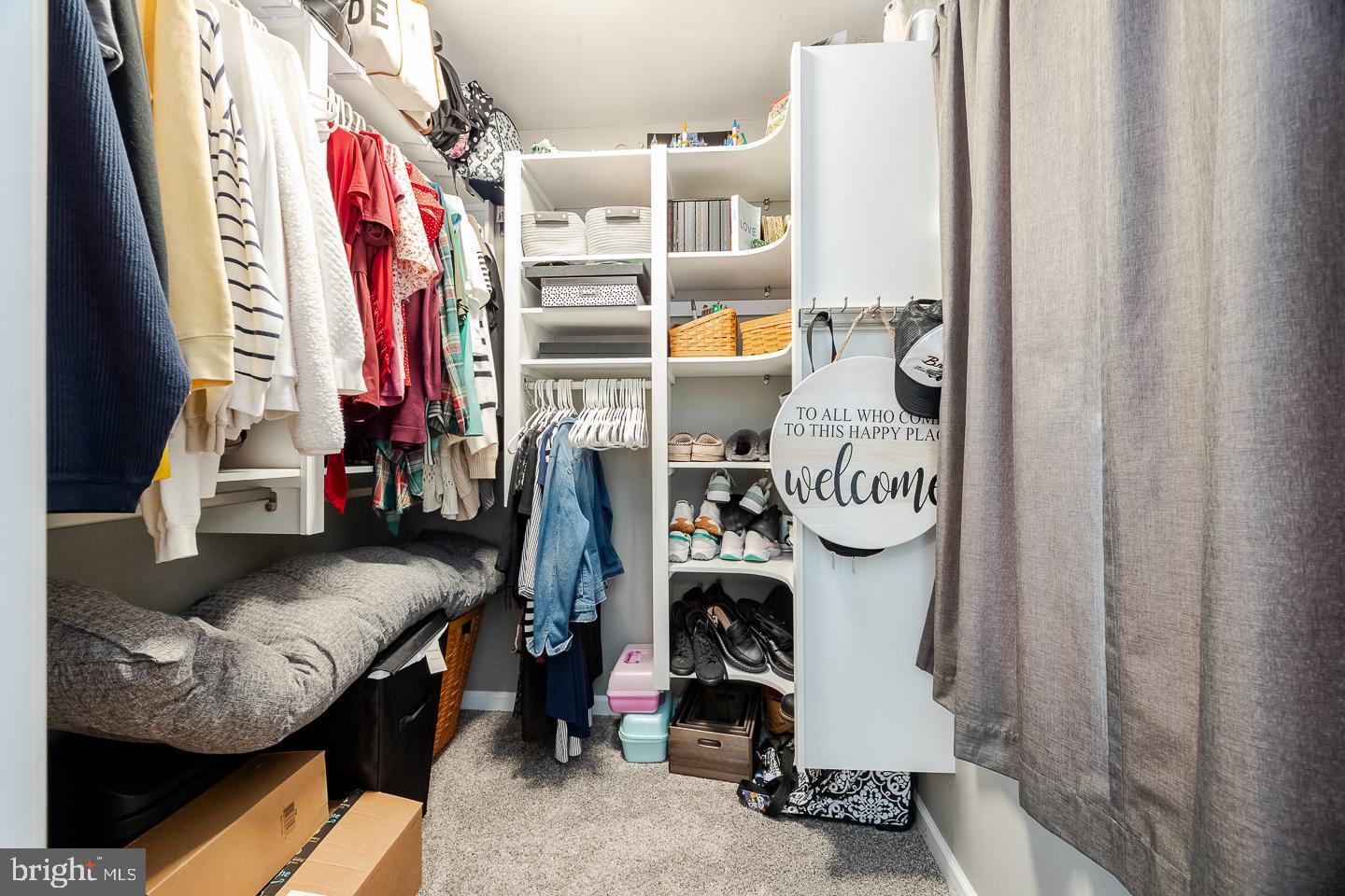 MONTGOMERY VIEW - Residential