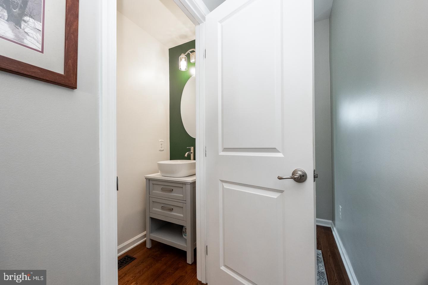 MONTGOMERY VIEW - Residential