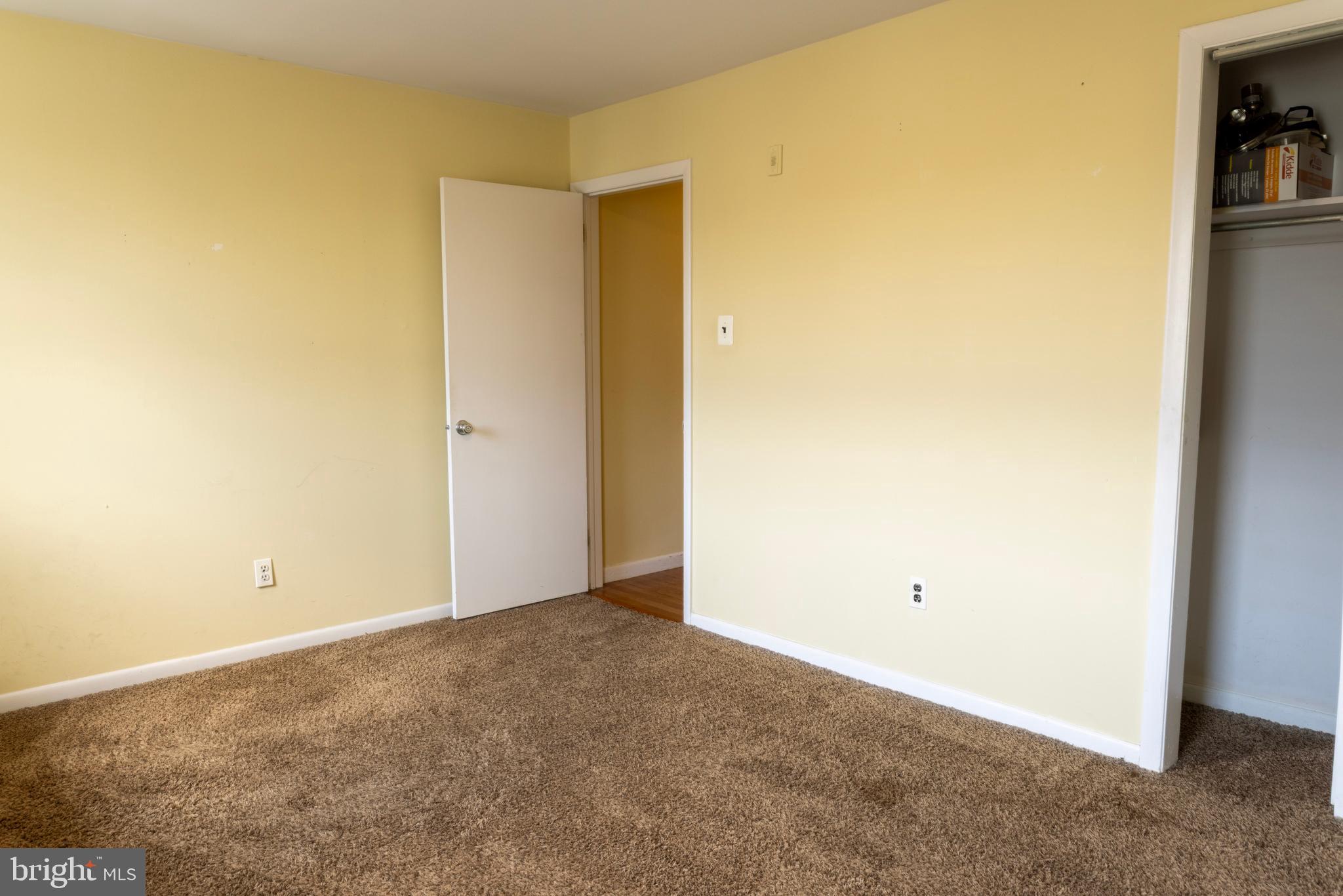 PASSYUNK SQUARE - Residential Income