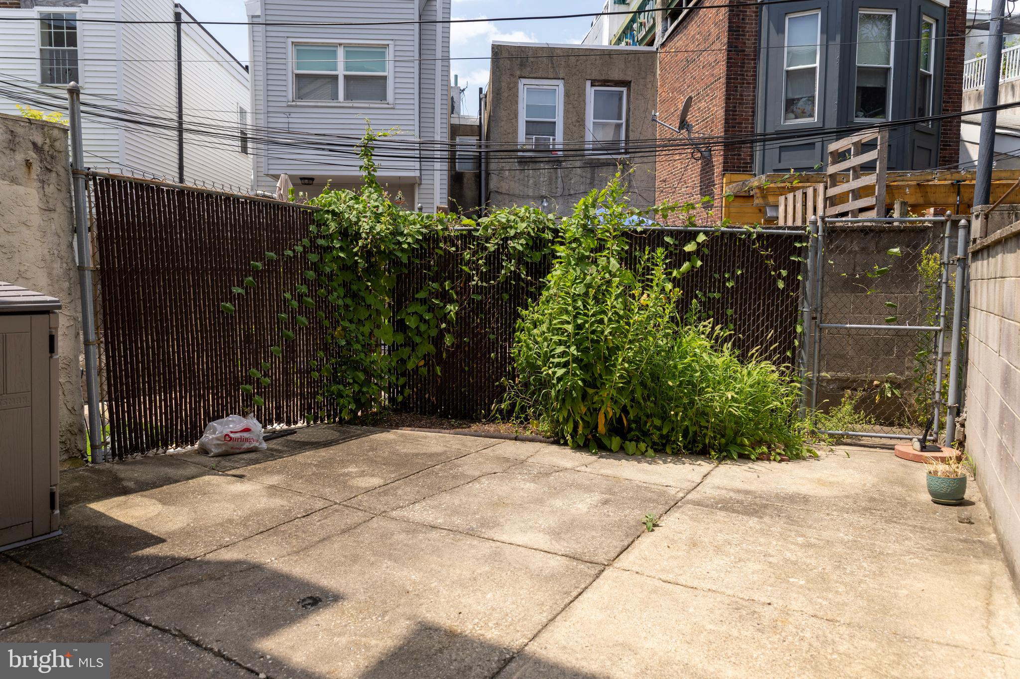 PASSYUNK SQUARE - Residential Income