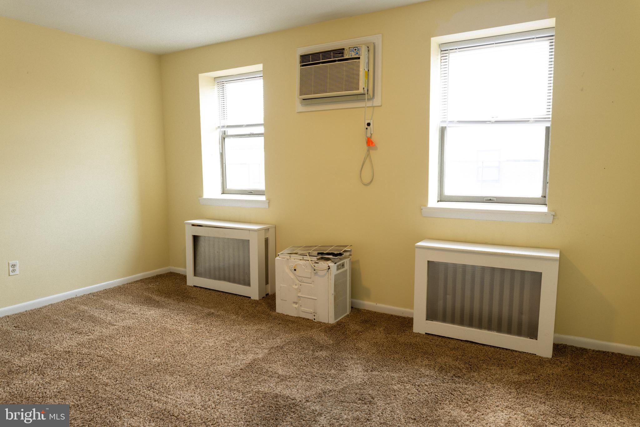 PASSYUNK SQUARE - Residential Income