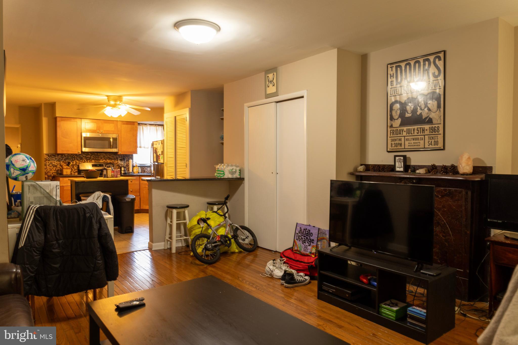 PASSYUNK SQUARE - Residential Income