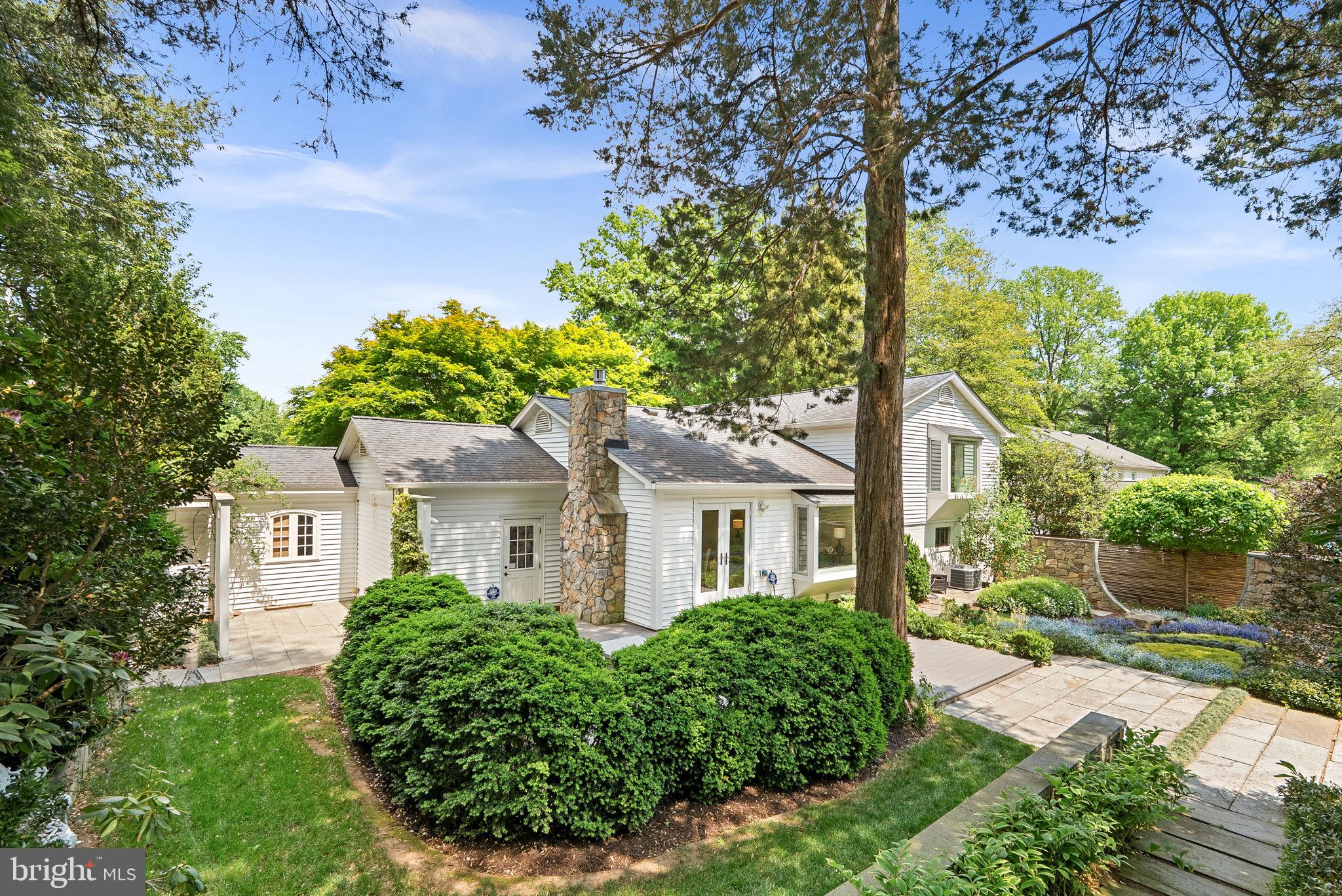 WILLOW WOODS - Residential