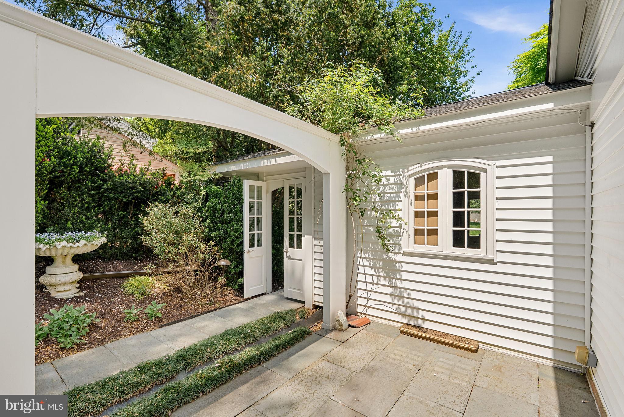 WILLOW WOODS - Residential