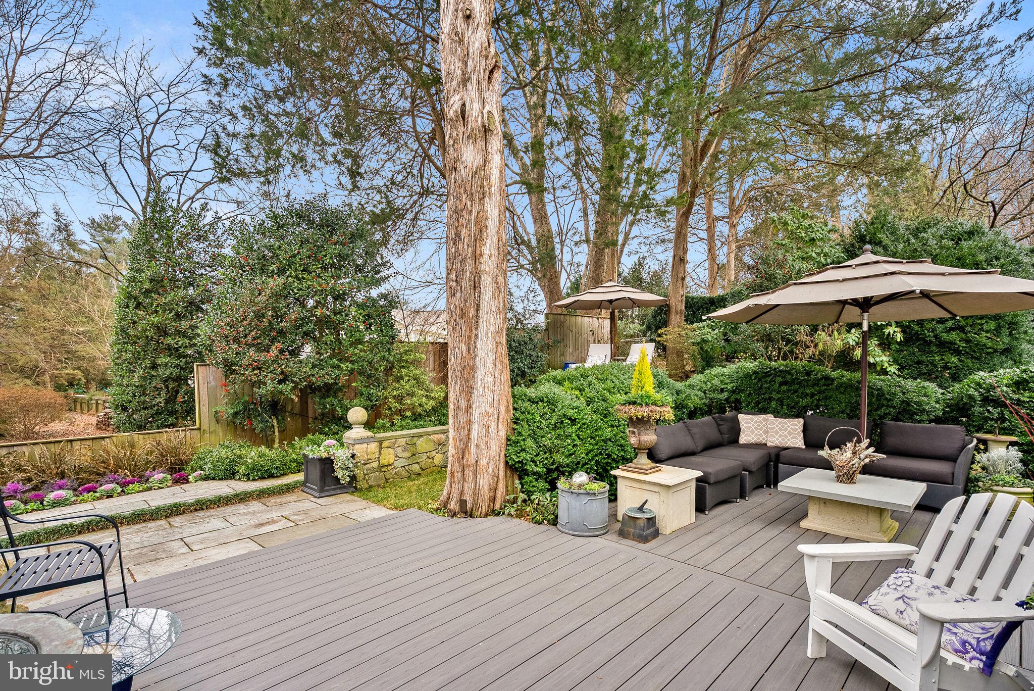 WILLOW WOODS - Residential