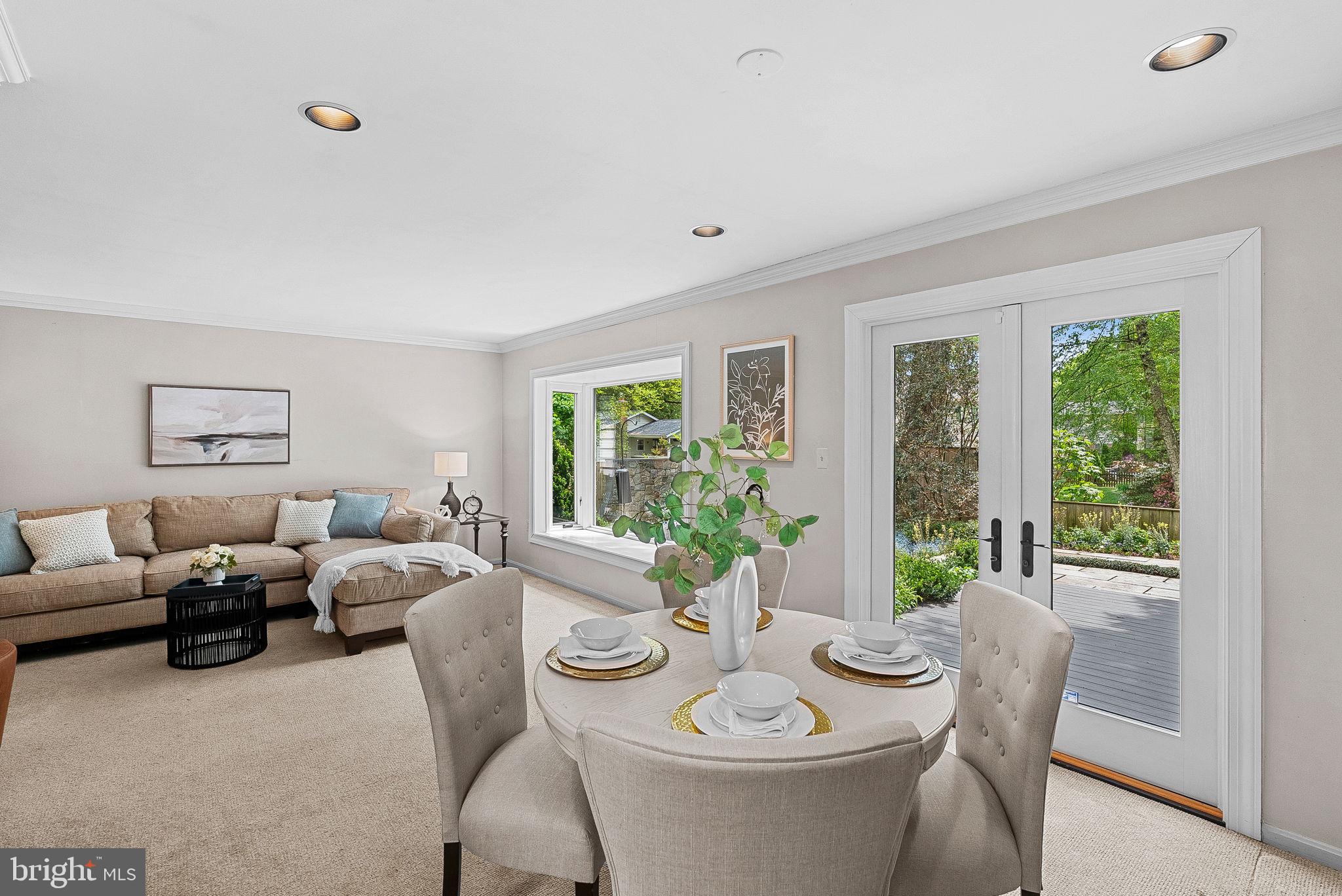 WILLOW WOODS - Residential