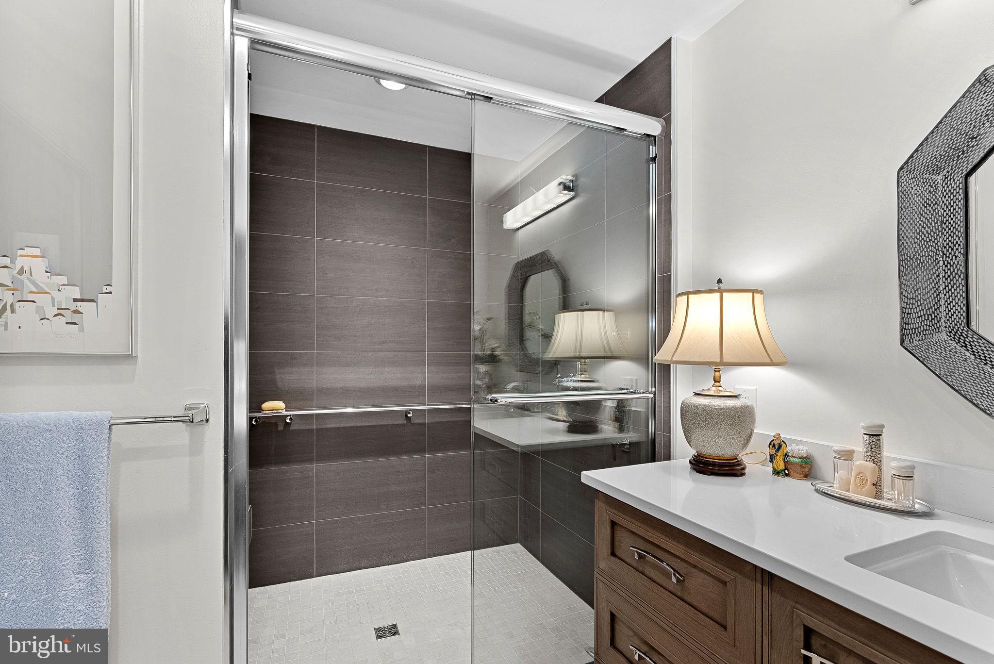 WILLOW WOODS - Residential