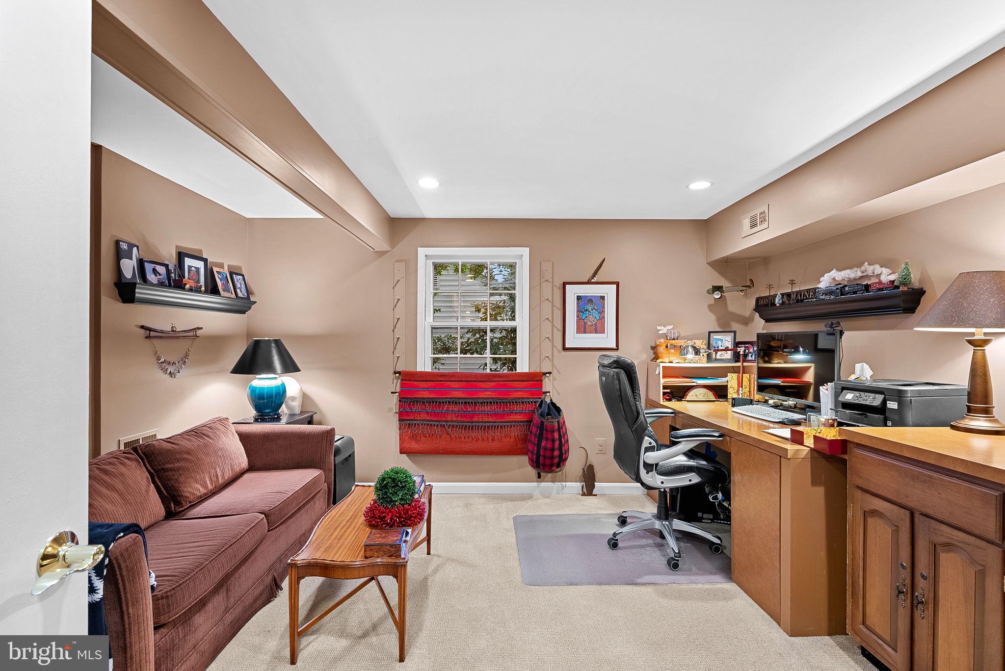 WILLOW WOODS - Residential