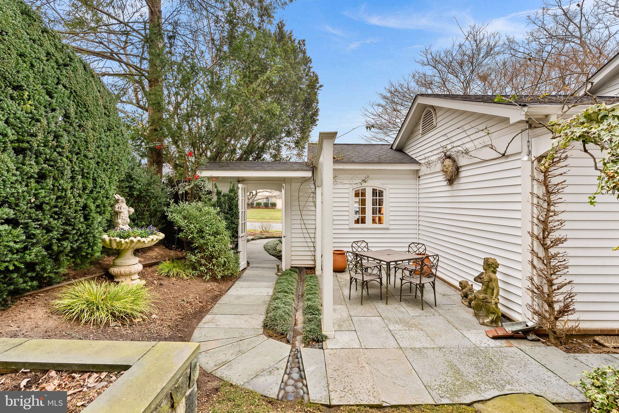 WILLOW WOODS - Residential