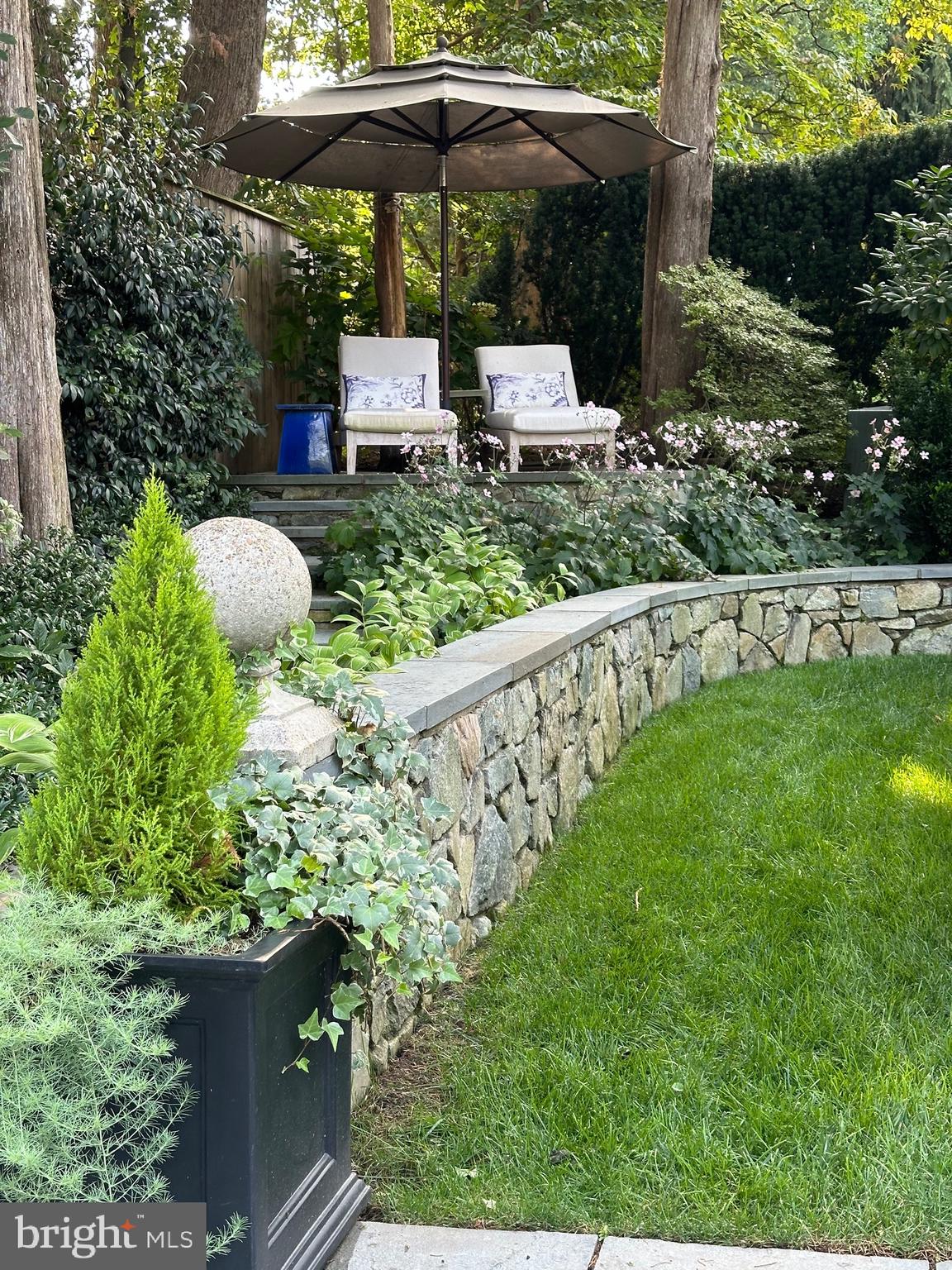 WILLOW WOODS - Residential