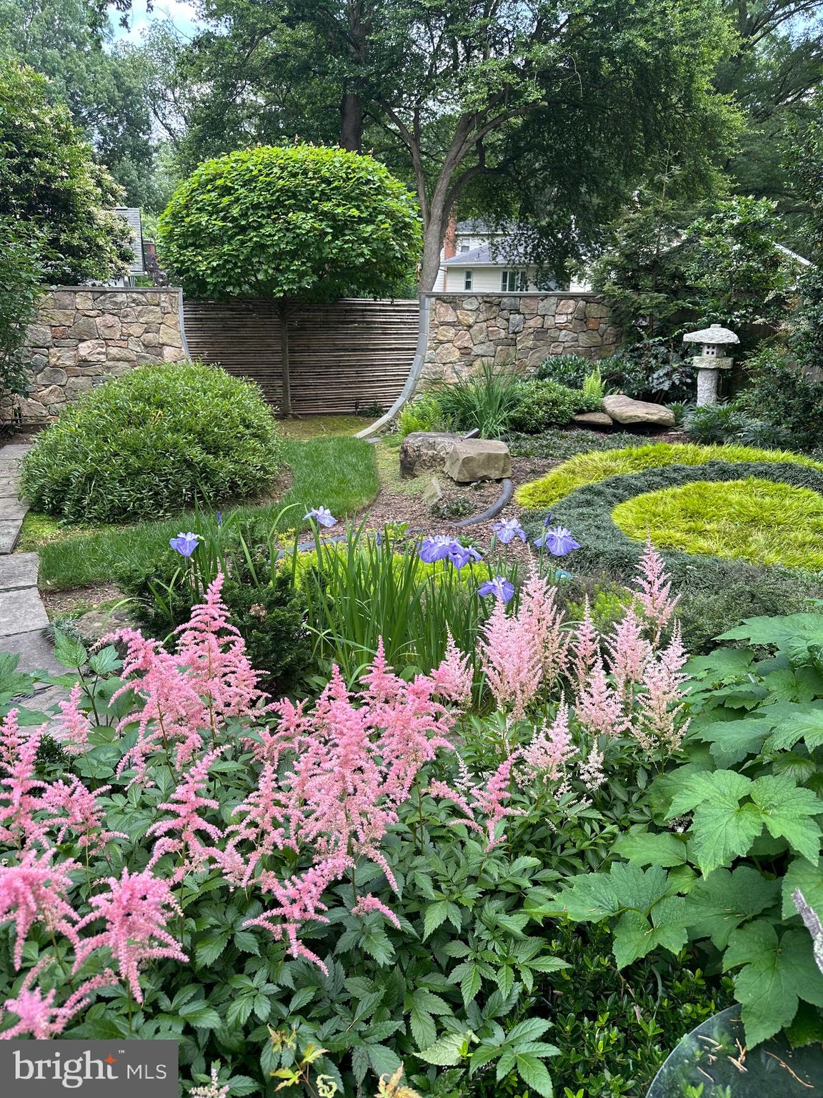 WILLOW WOODS - Residential