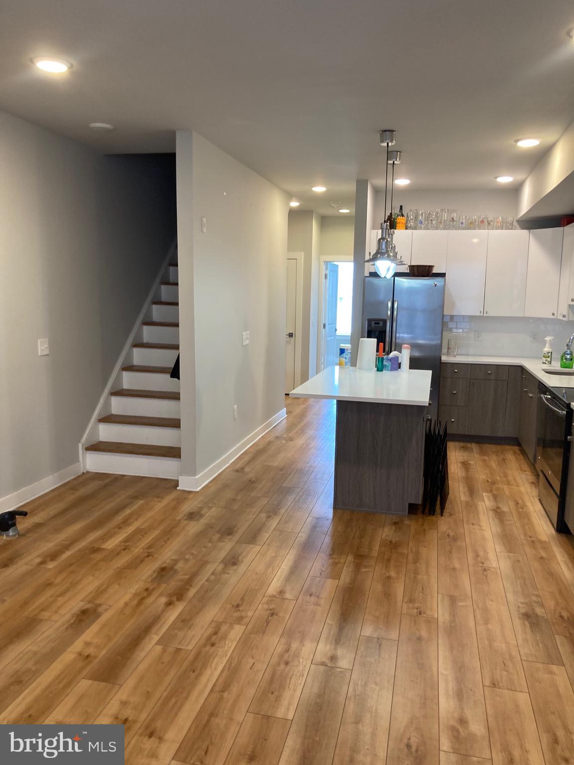 2553 N FRONT STREET 3