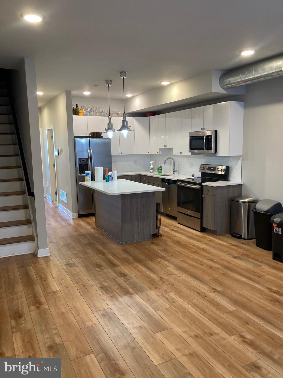 2553 N FRONT STREET 3