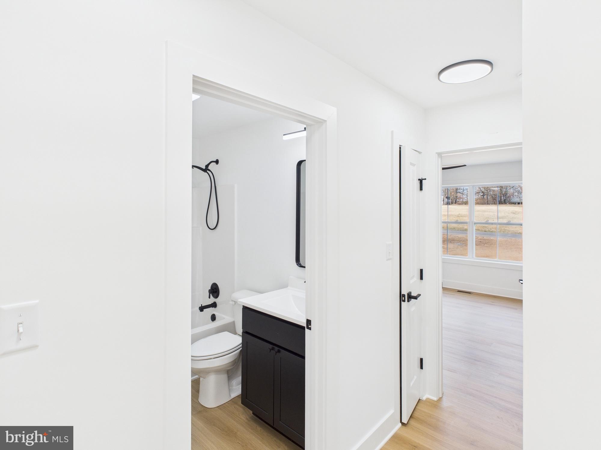 MOUNT CHRISTIAN - Residential