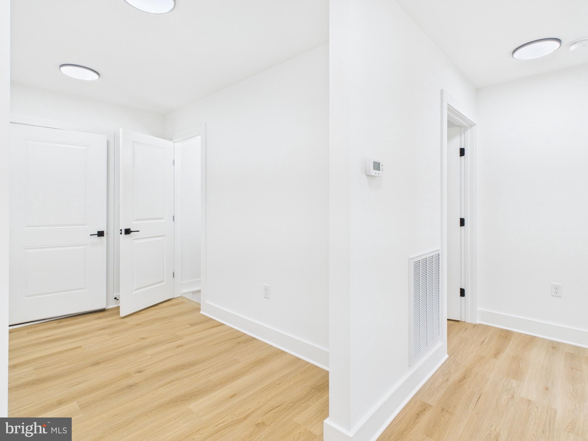 MOUNT CHRISTIAN - Residential