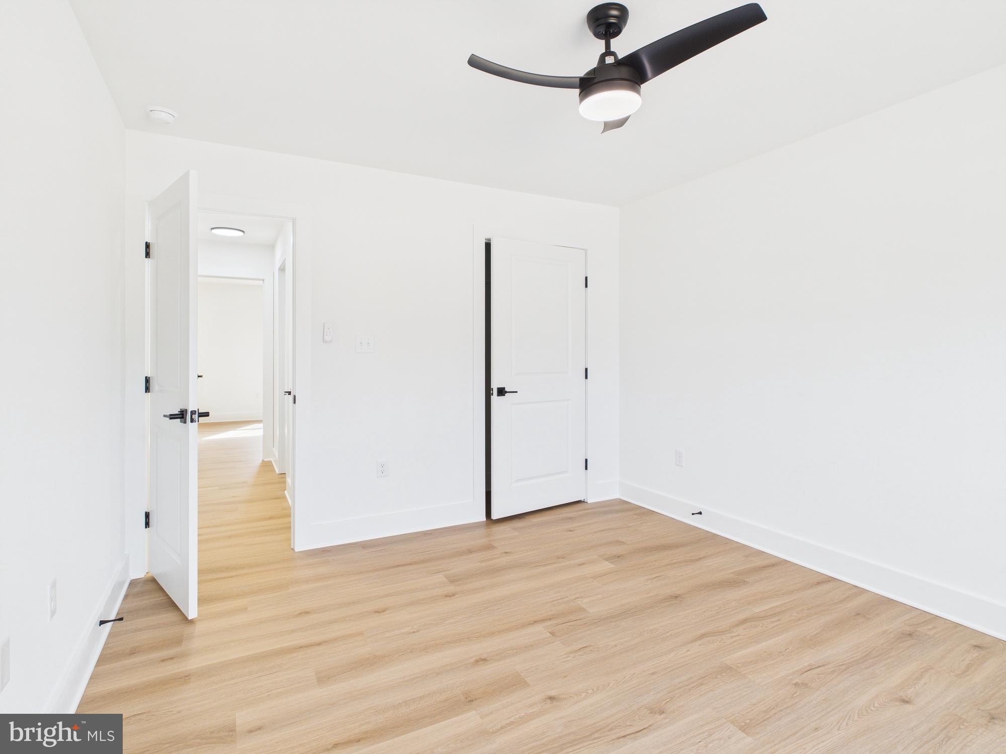 MOUNT CHRISTIAN - Residential