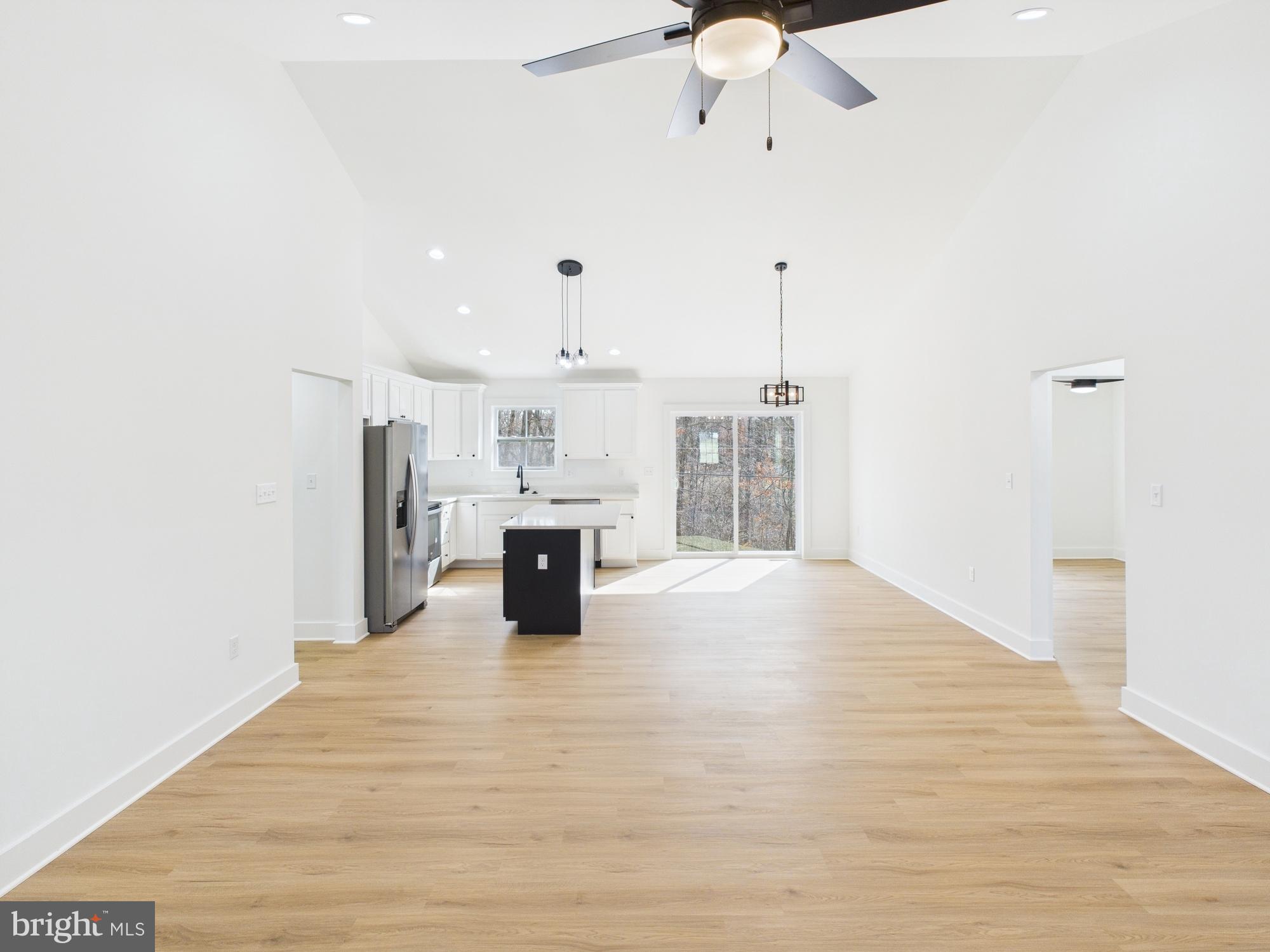 MOUNT CHRISTIAN - Residential