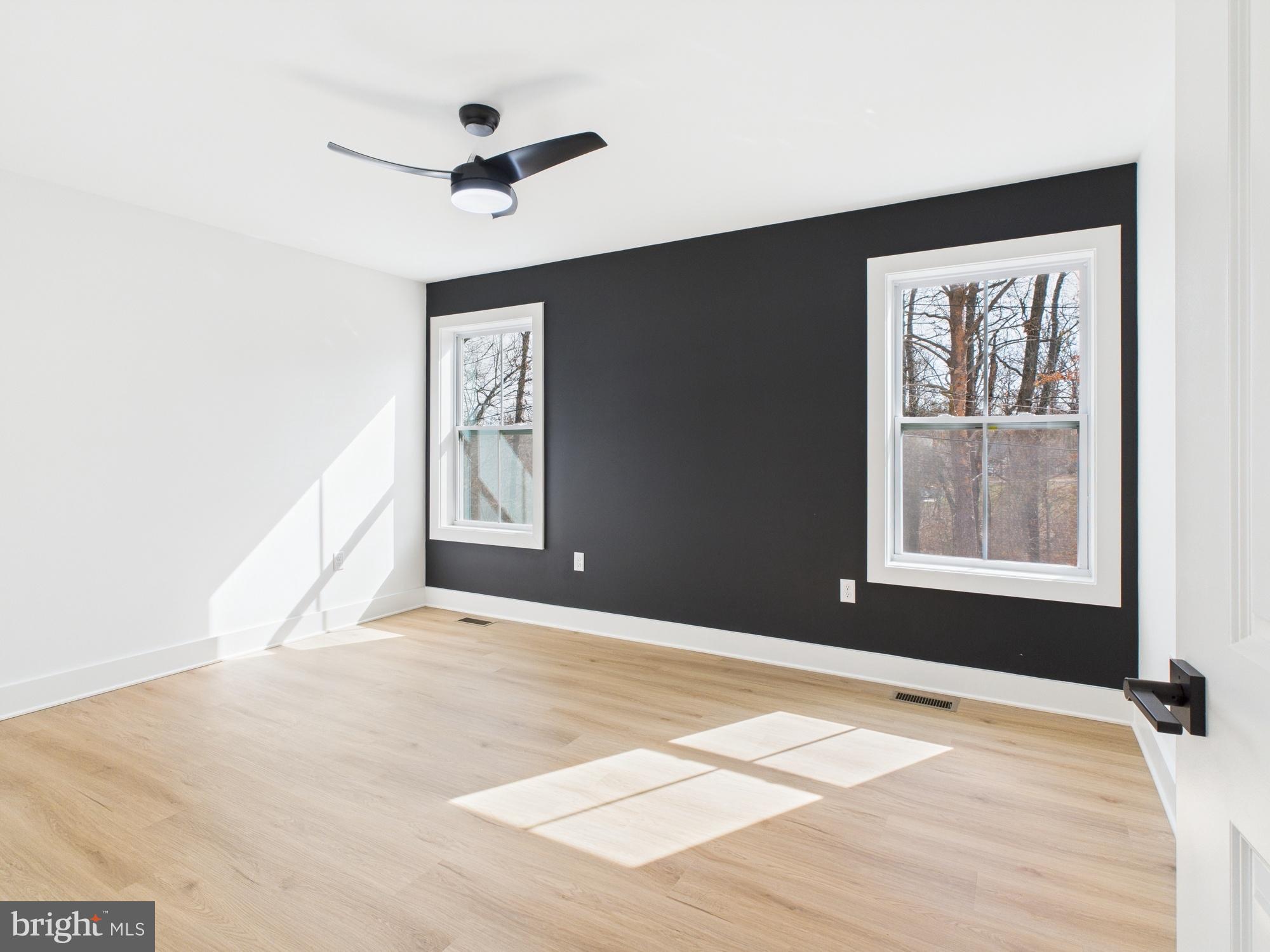 MOUNT CHRISTIAN - Residential