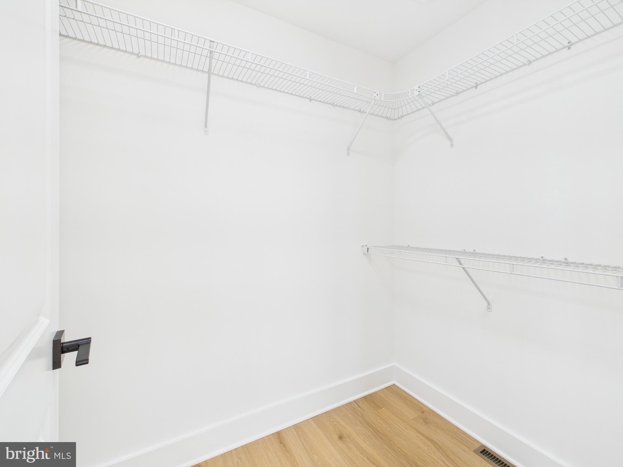 MOUNT CHRISTIAN - Residential