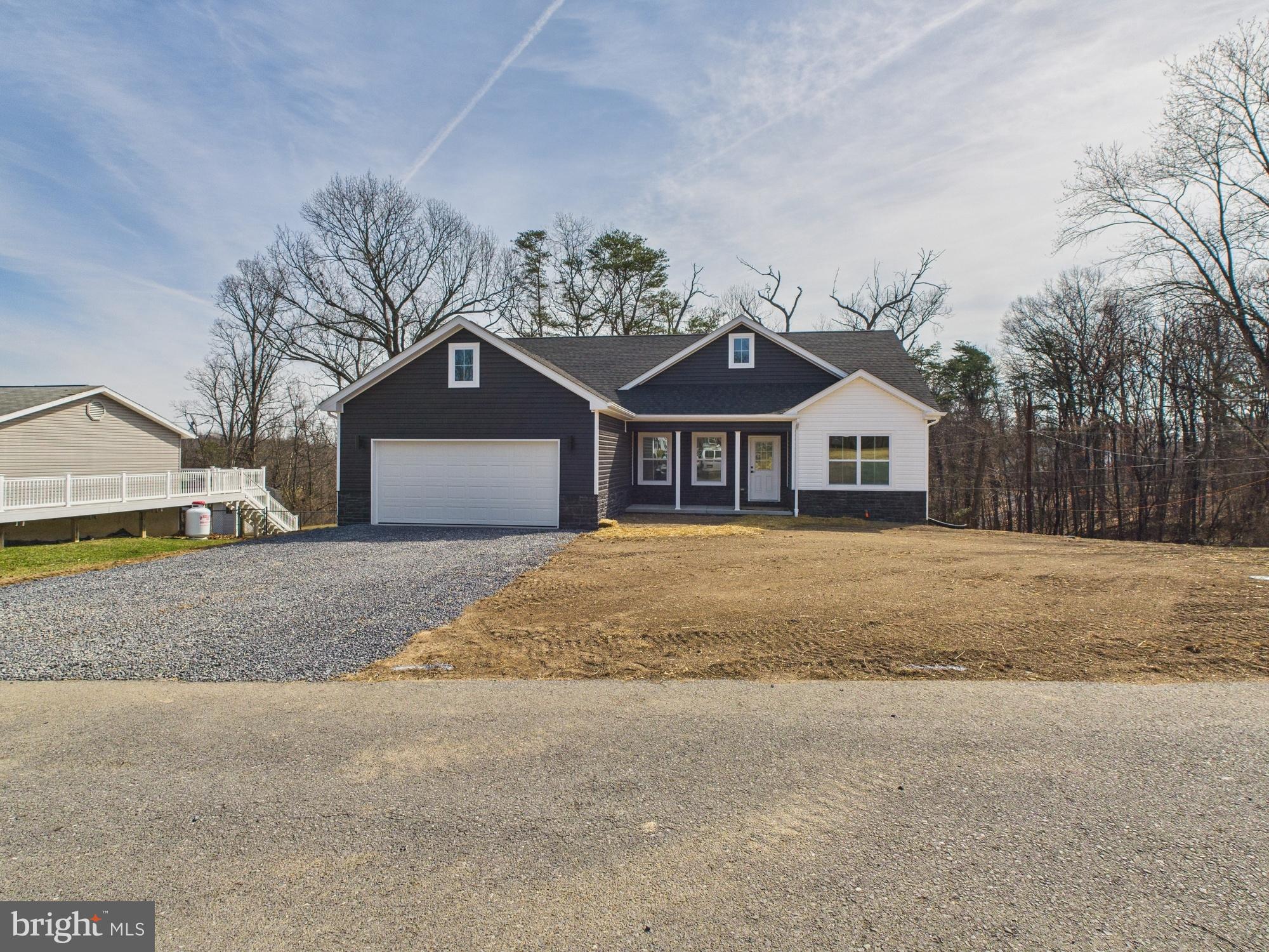 MOUNT CHRISTIAN - Residential