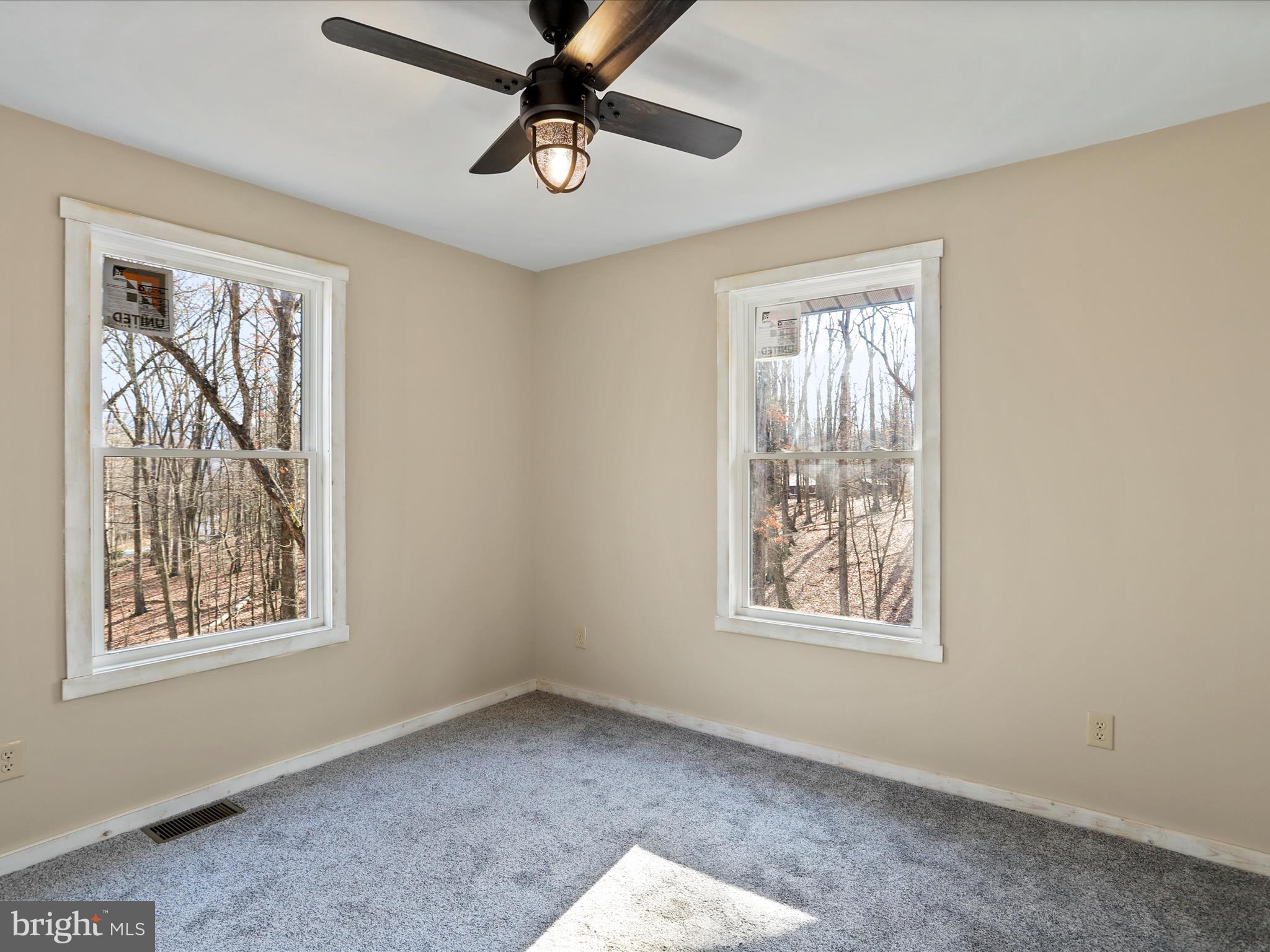 RIVER RIDGE - Residential