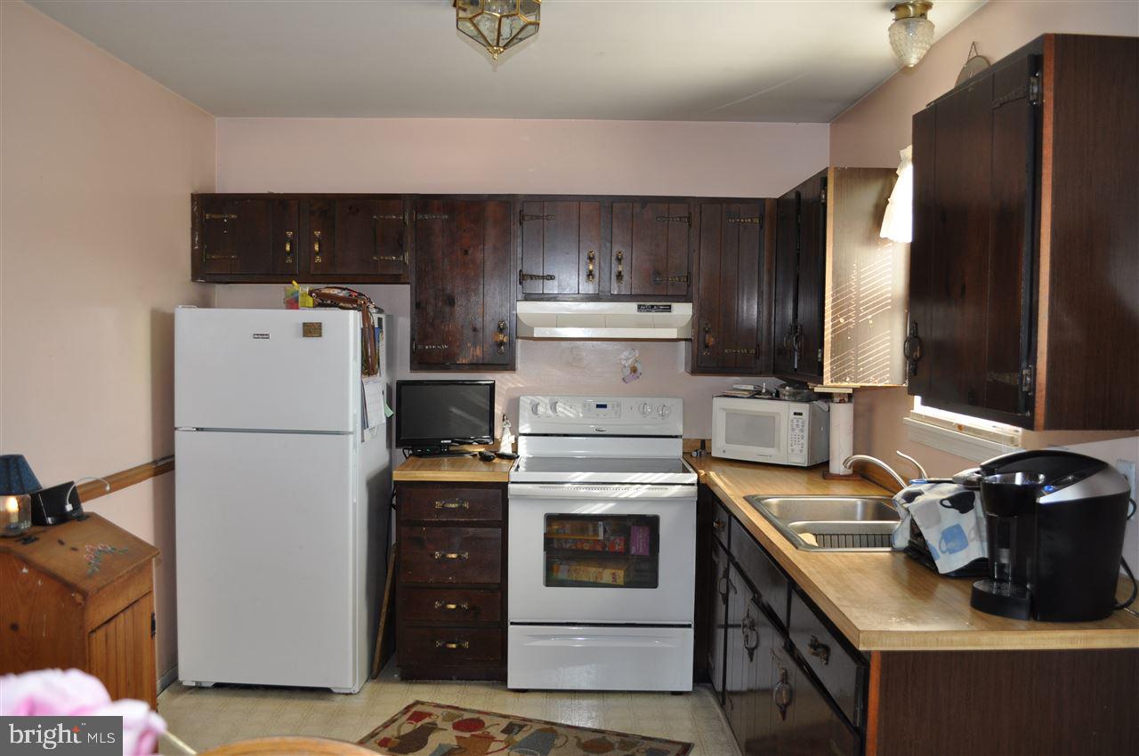 SUNRISE ACRES - Residential