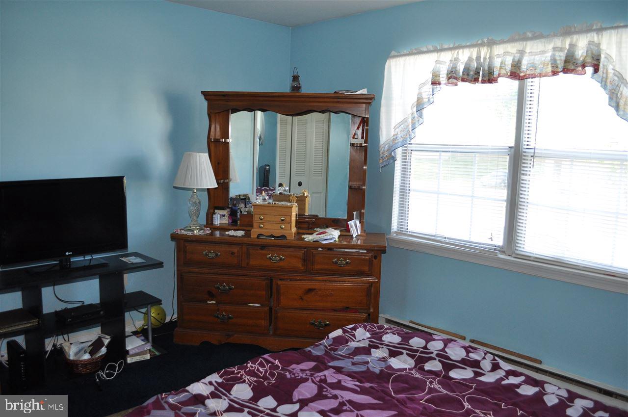 SUNRISE ACRES - Residential