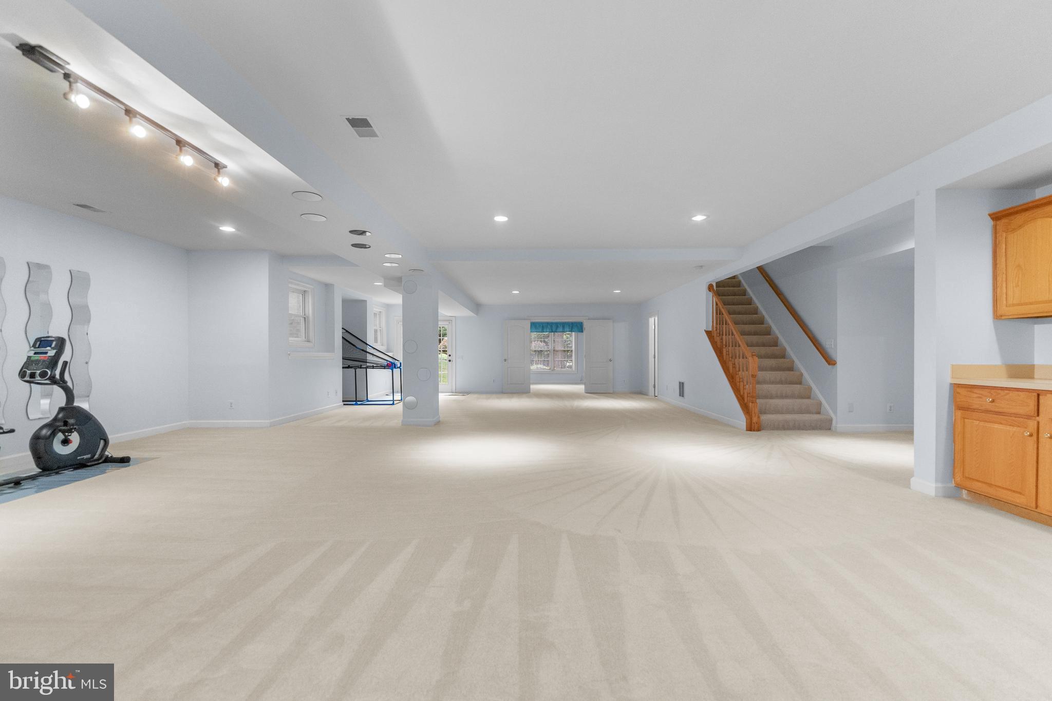 AIRSTON AT FOX MILL - Residential