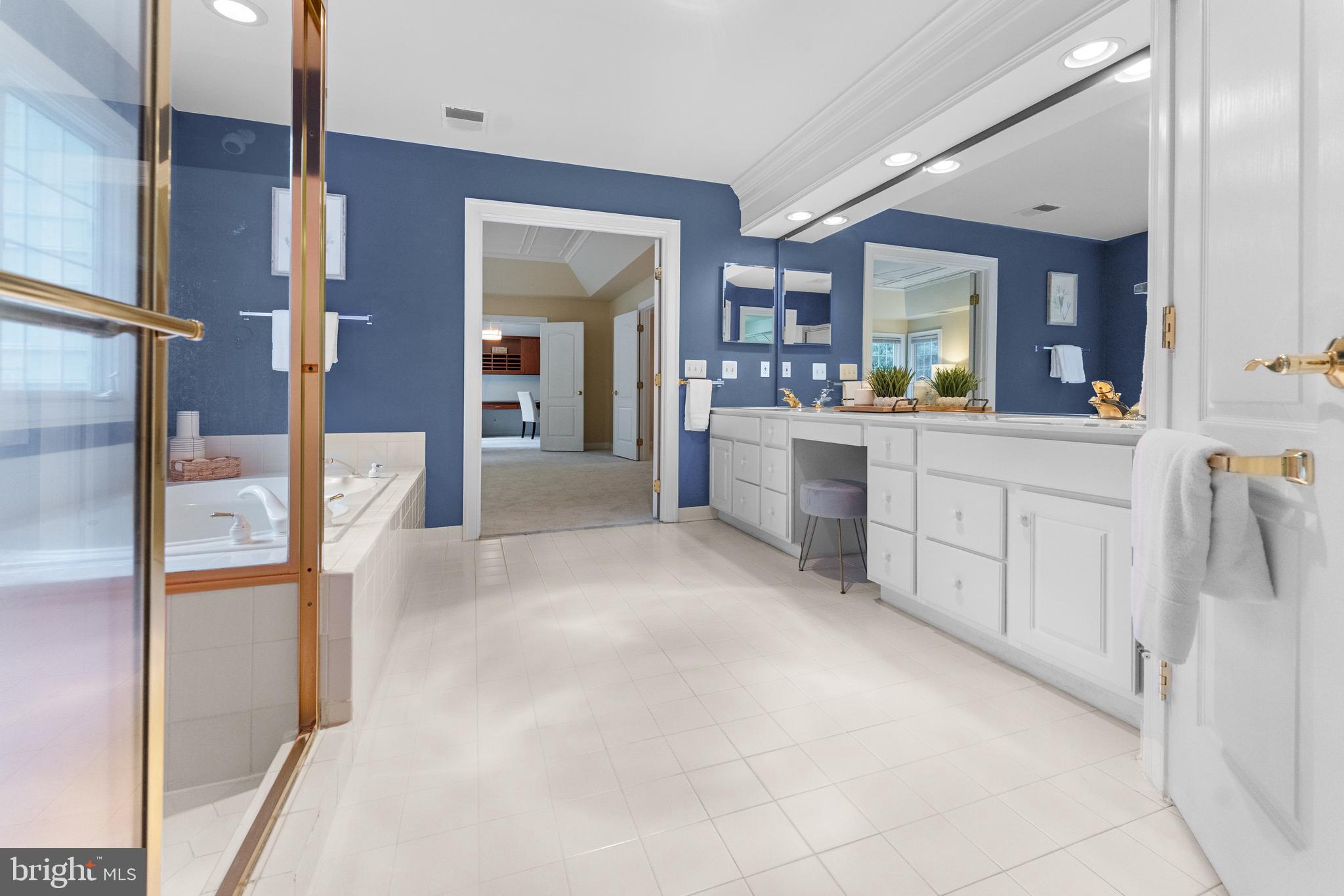 AIRSTON AT FOX MILL - Residential