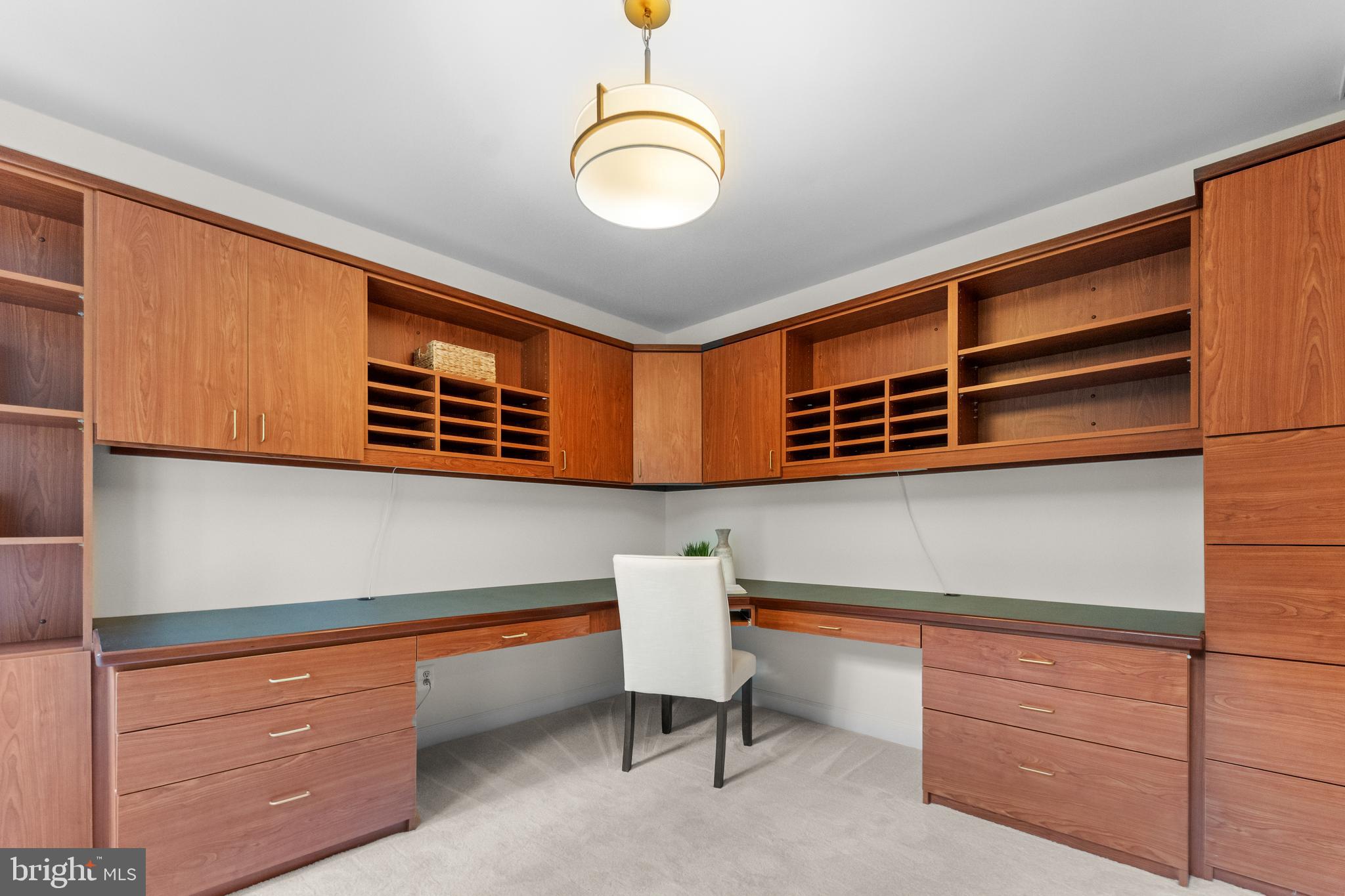 AIRSTON AT FOX MILL - Residential