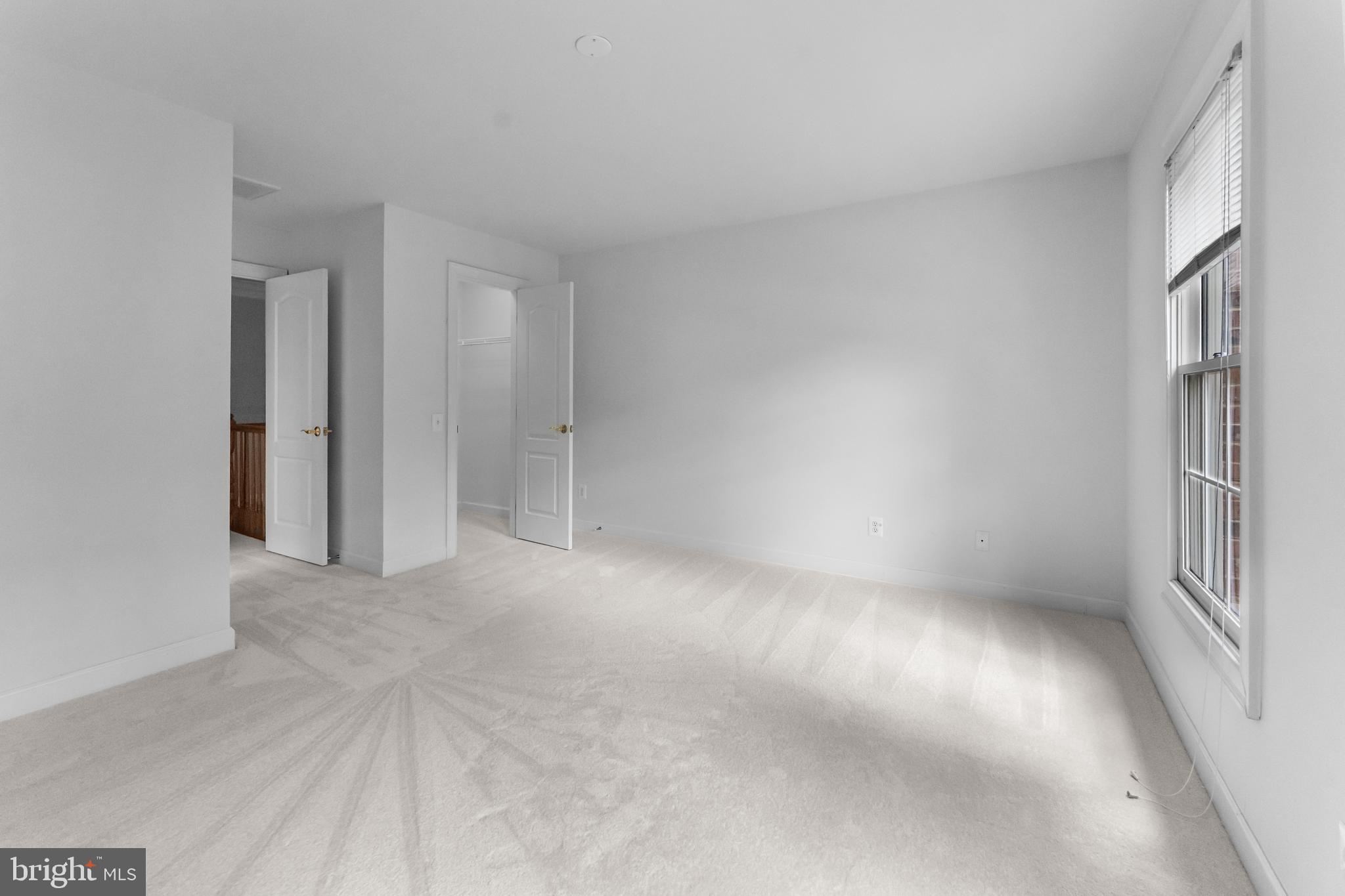 AIRSTON AT FOX MILL - Residential