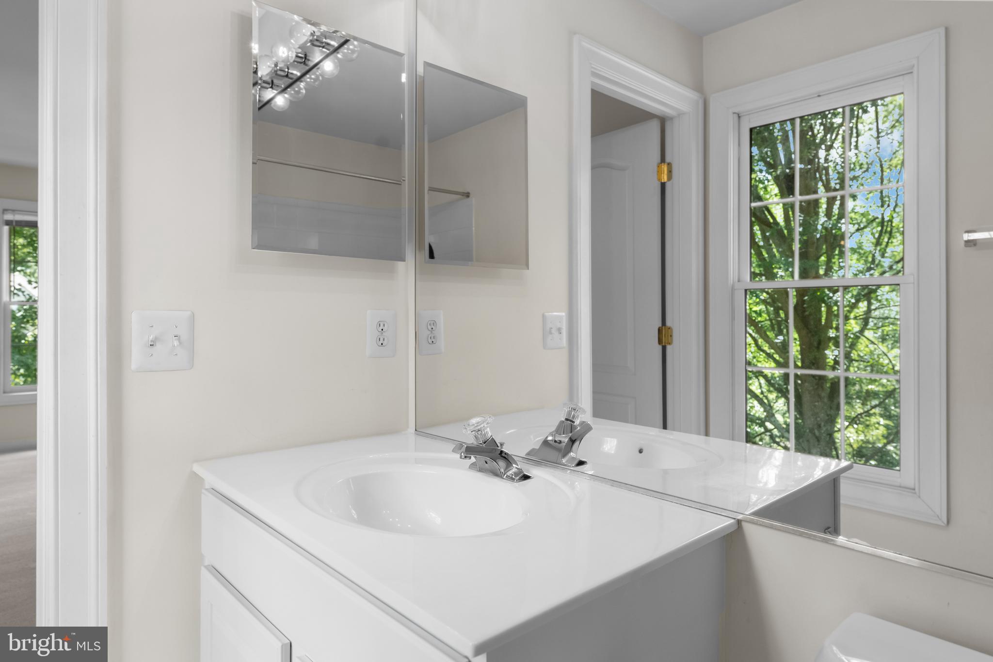 AIRSTON AT FOX MILL - Residential