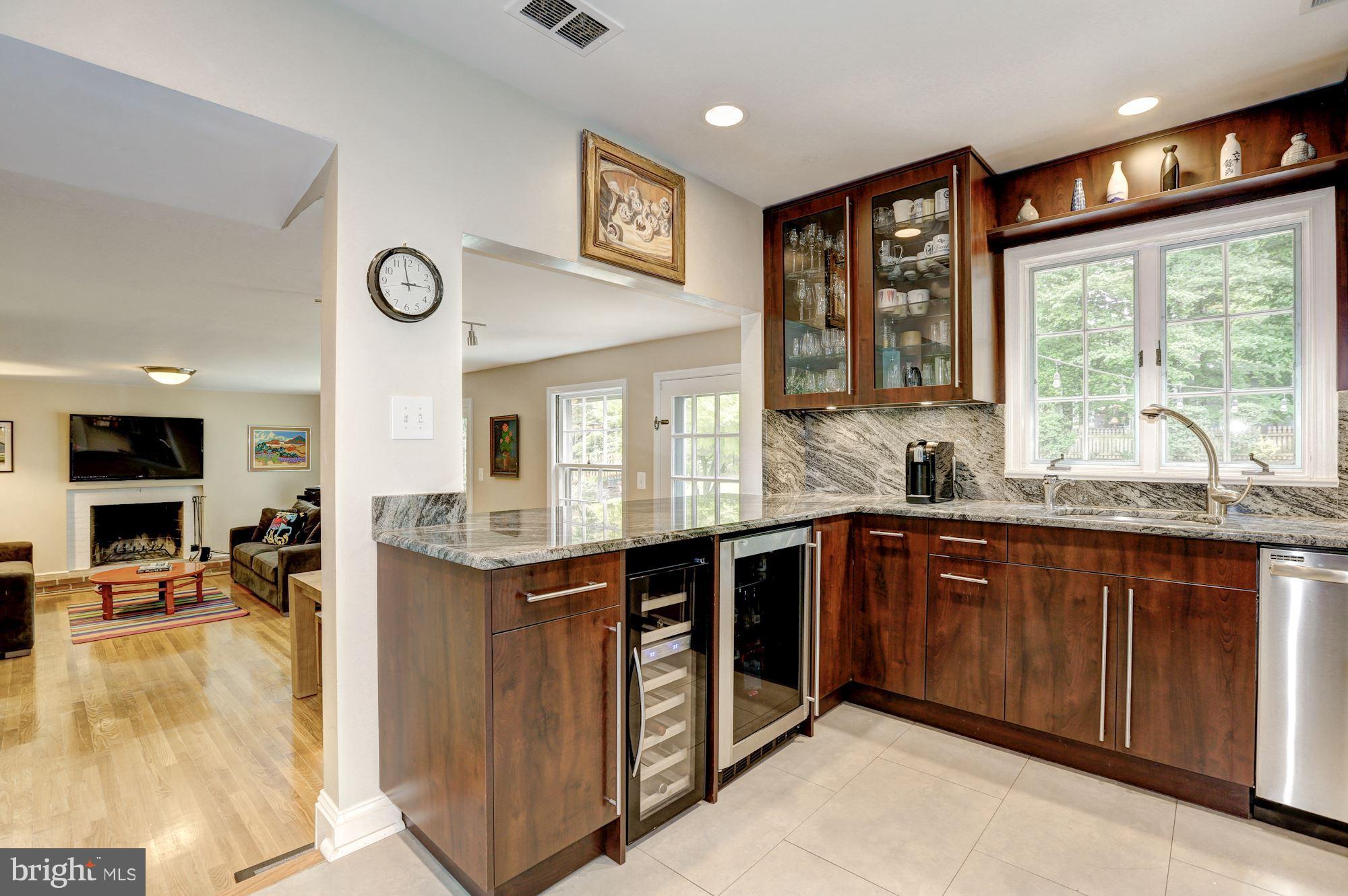 BRADLEY MANOR - Residential