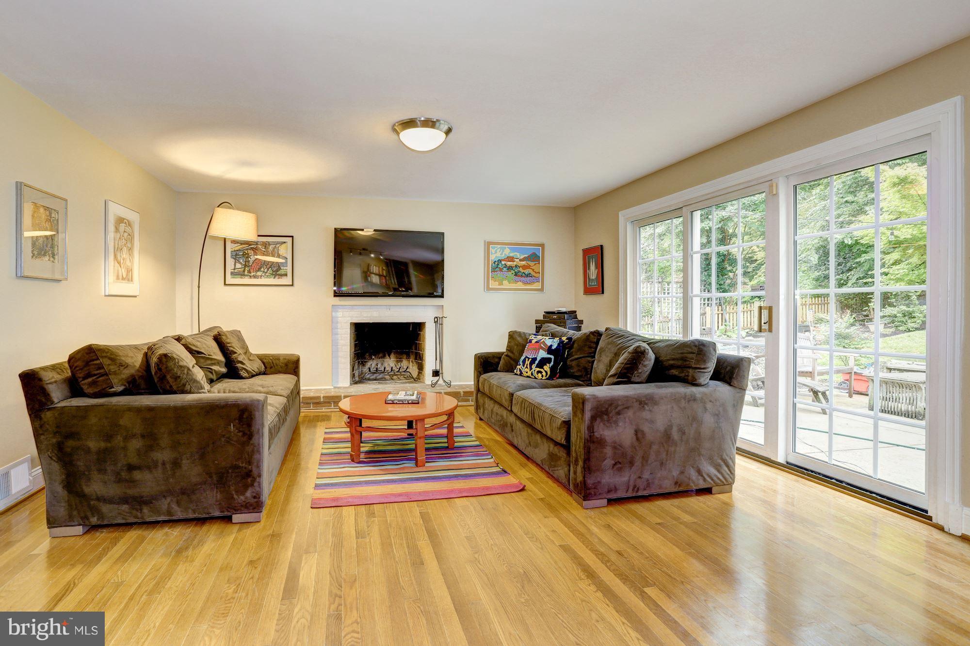 BRADLEY MANOR - Residential