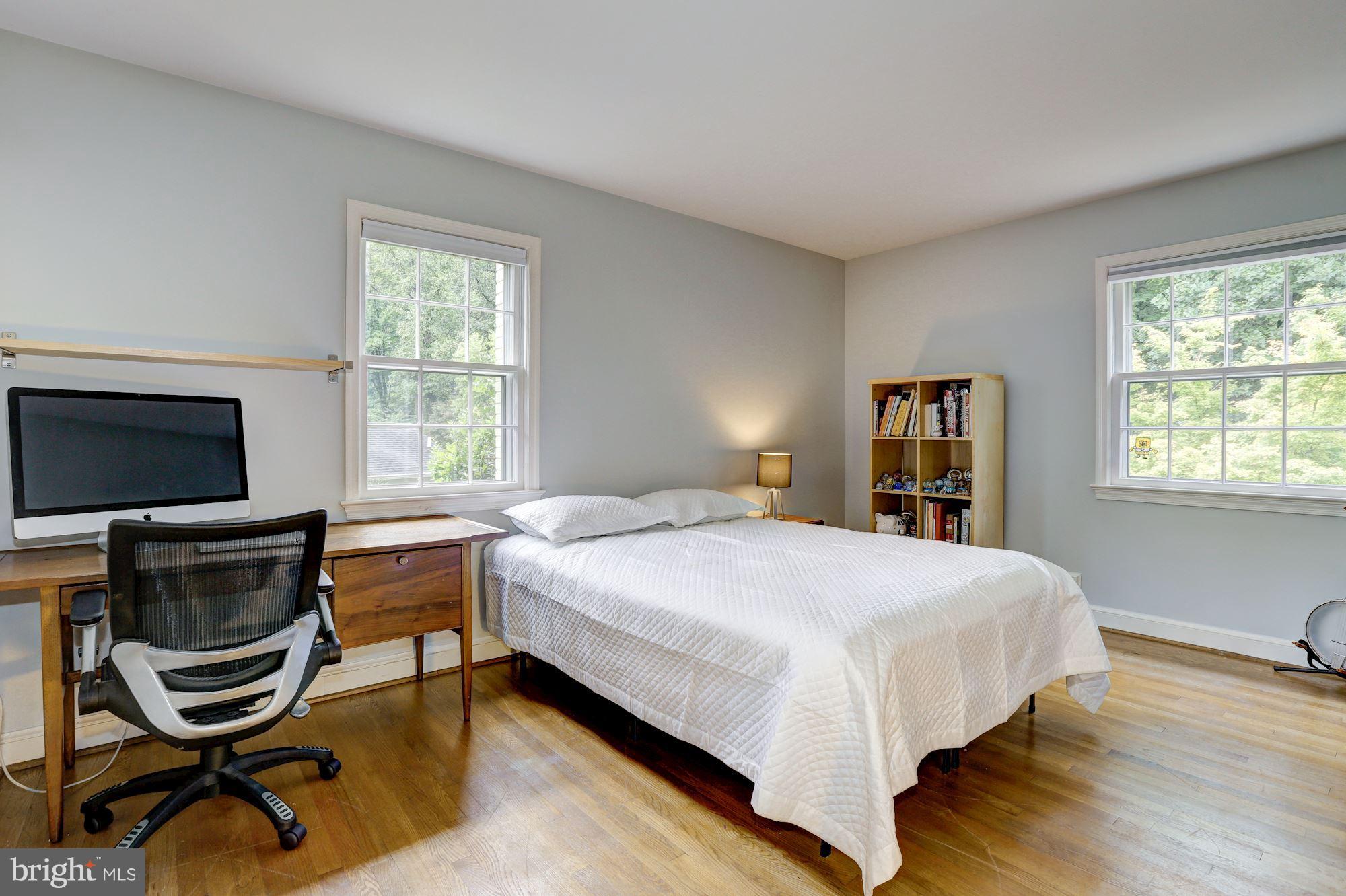 BRADLEY MANOR - Residential