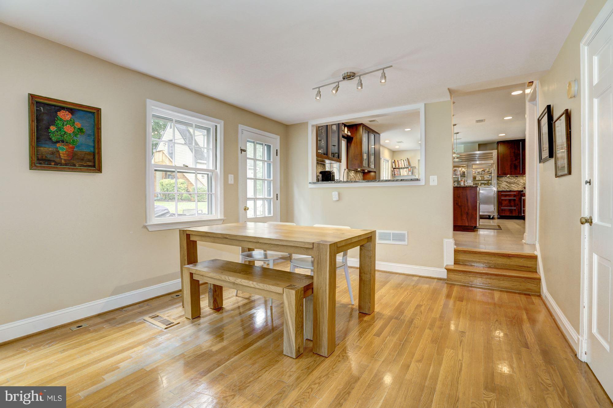 BRADLEY MANOR - Residential