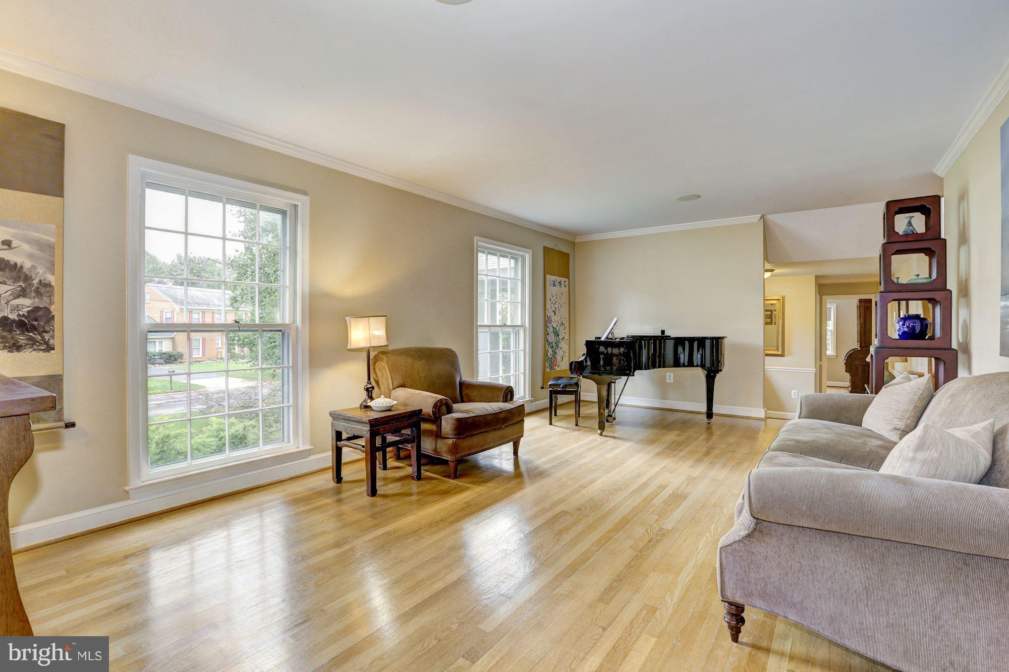 BRADLEY MANOR - Residential