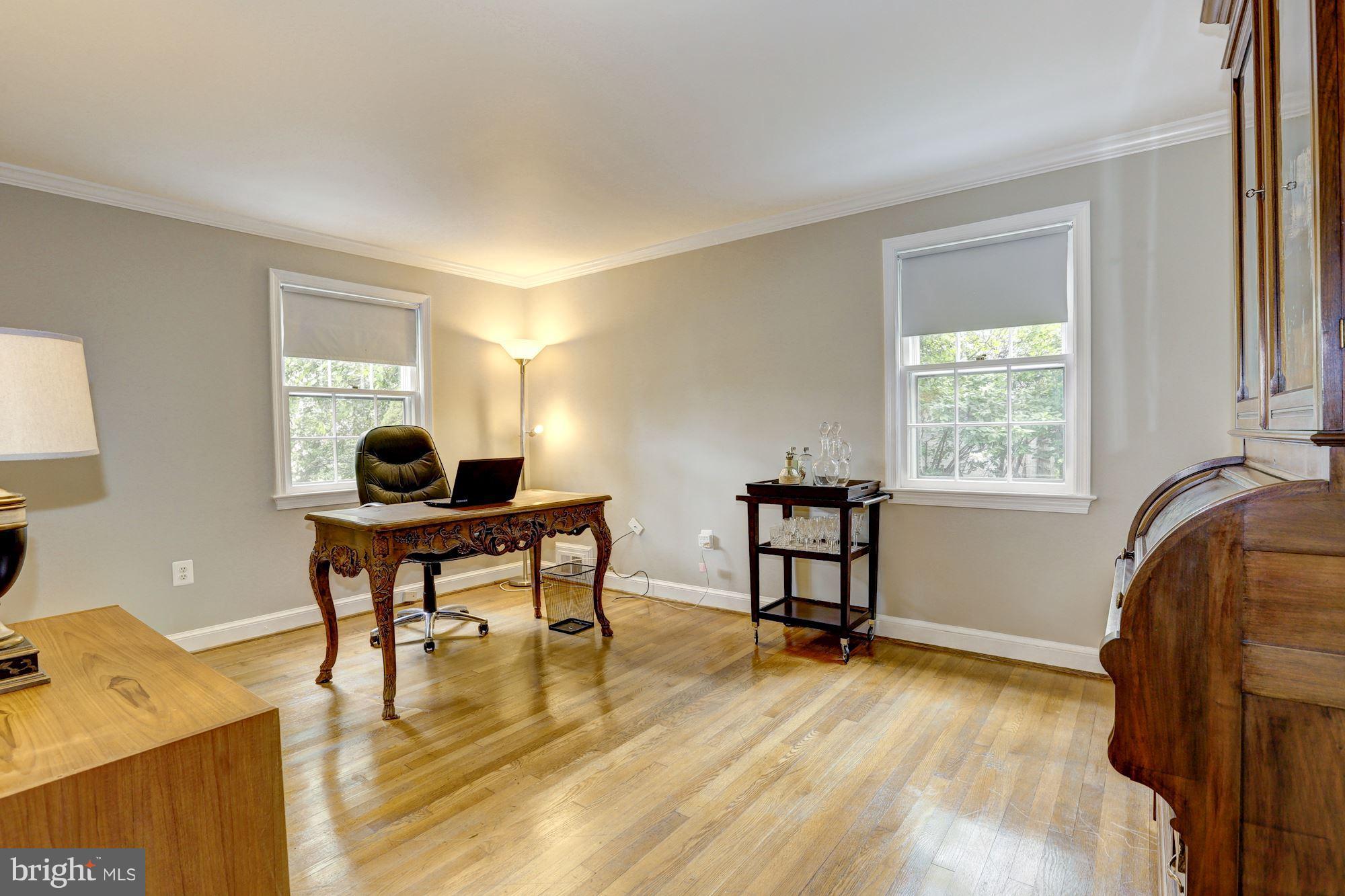 BRADLEY MANOR - Residential