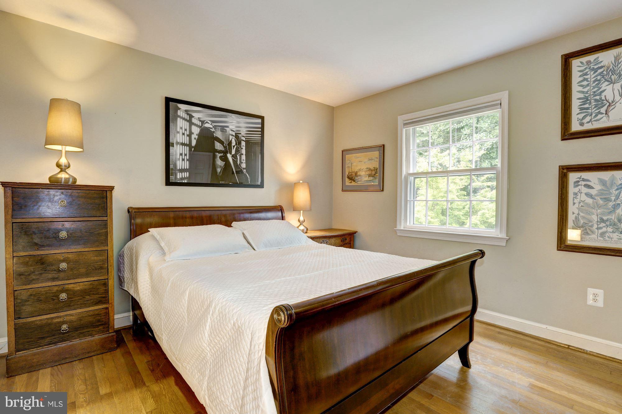 BRADLEY MANOR - Residential